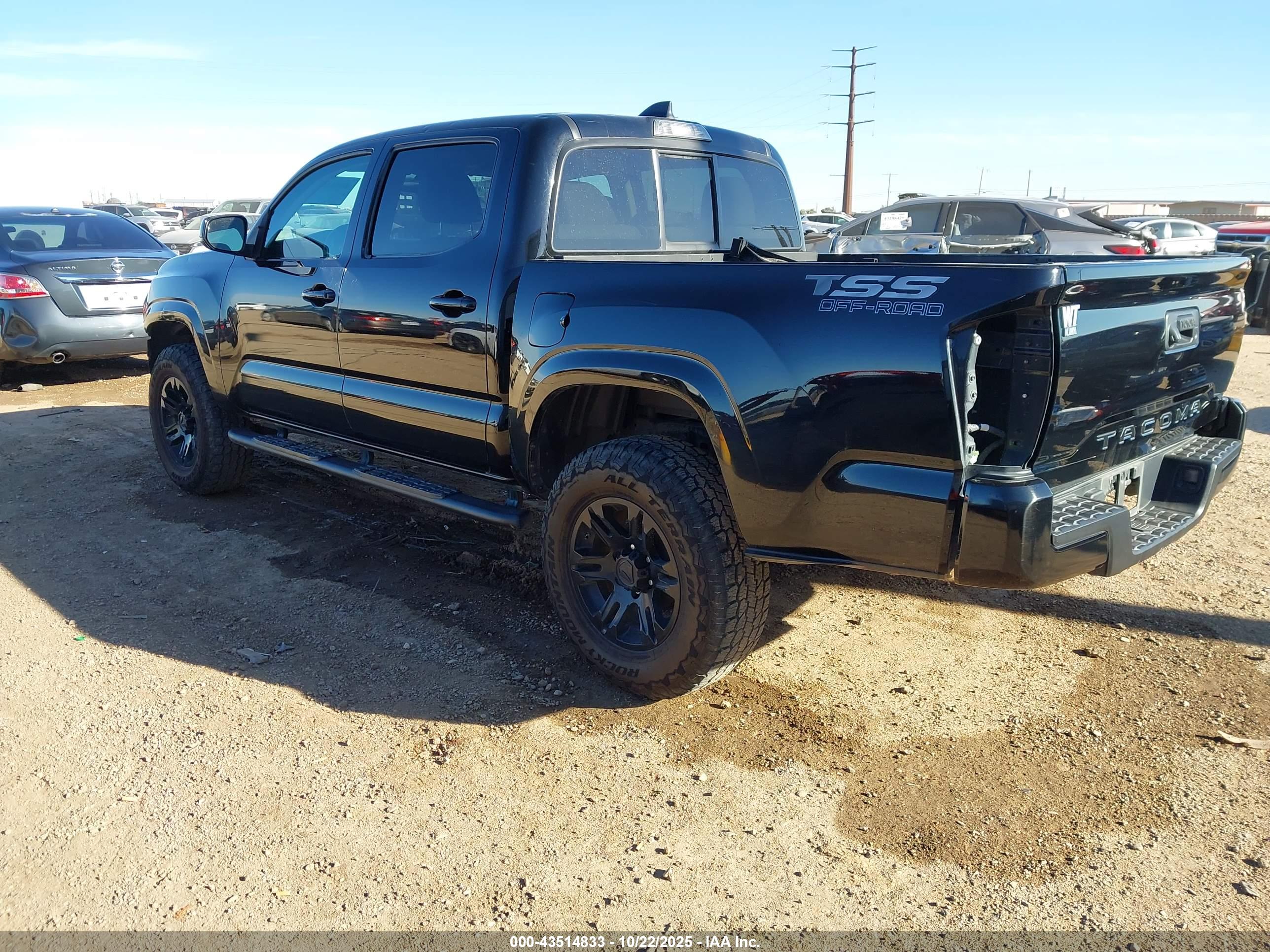 TOYOTA TACOMA image 3