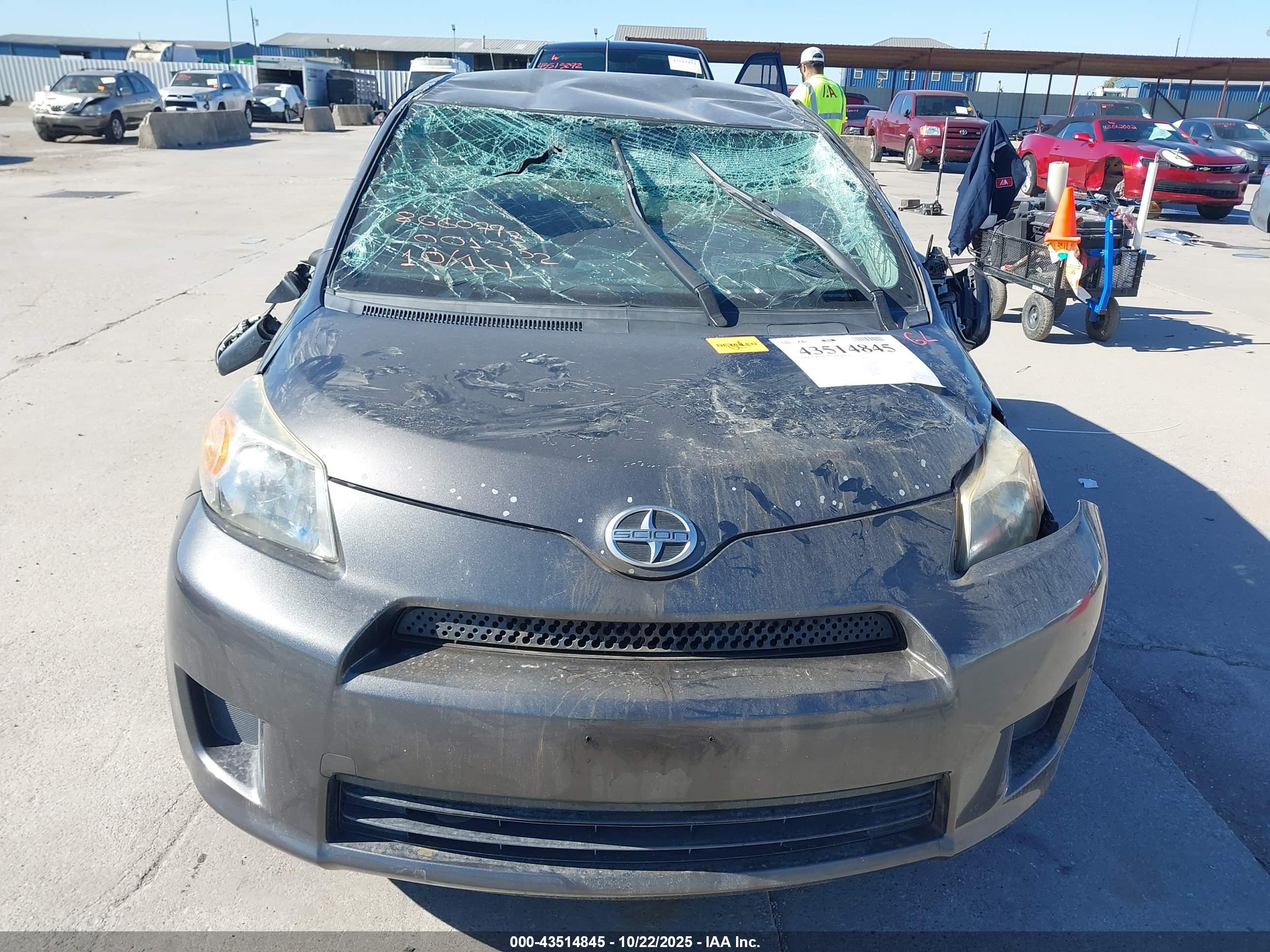 SCION XD image 6