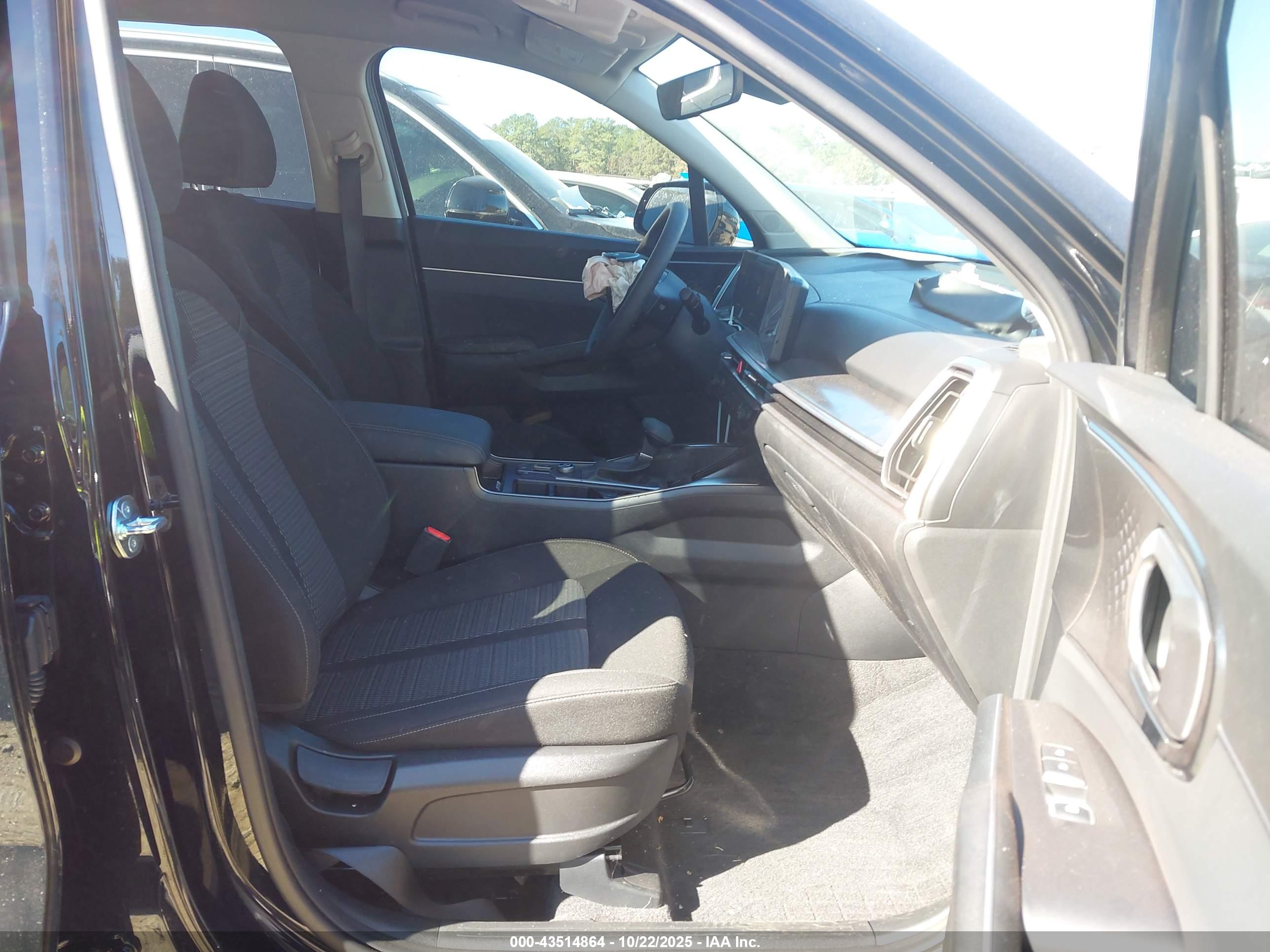 KIA SORENTO image 5