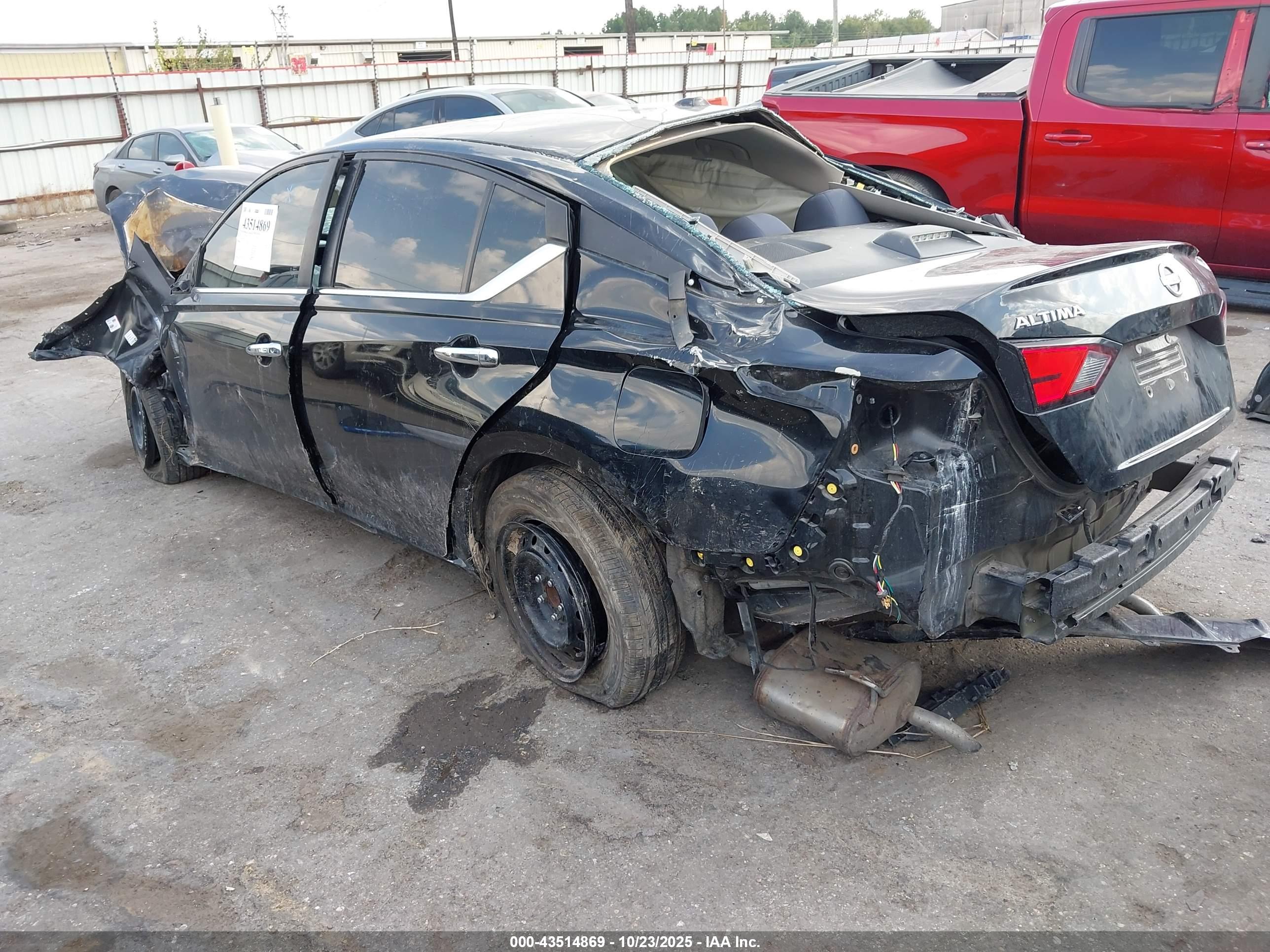 NISSAN ALTIMA image 3