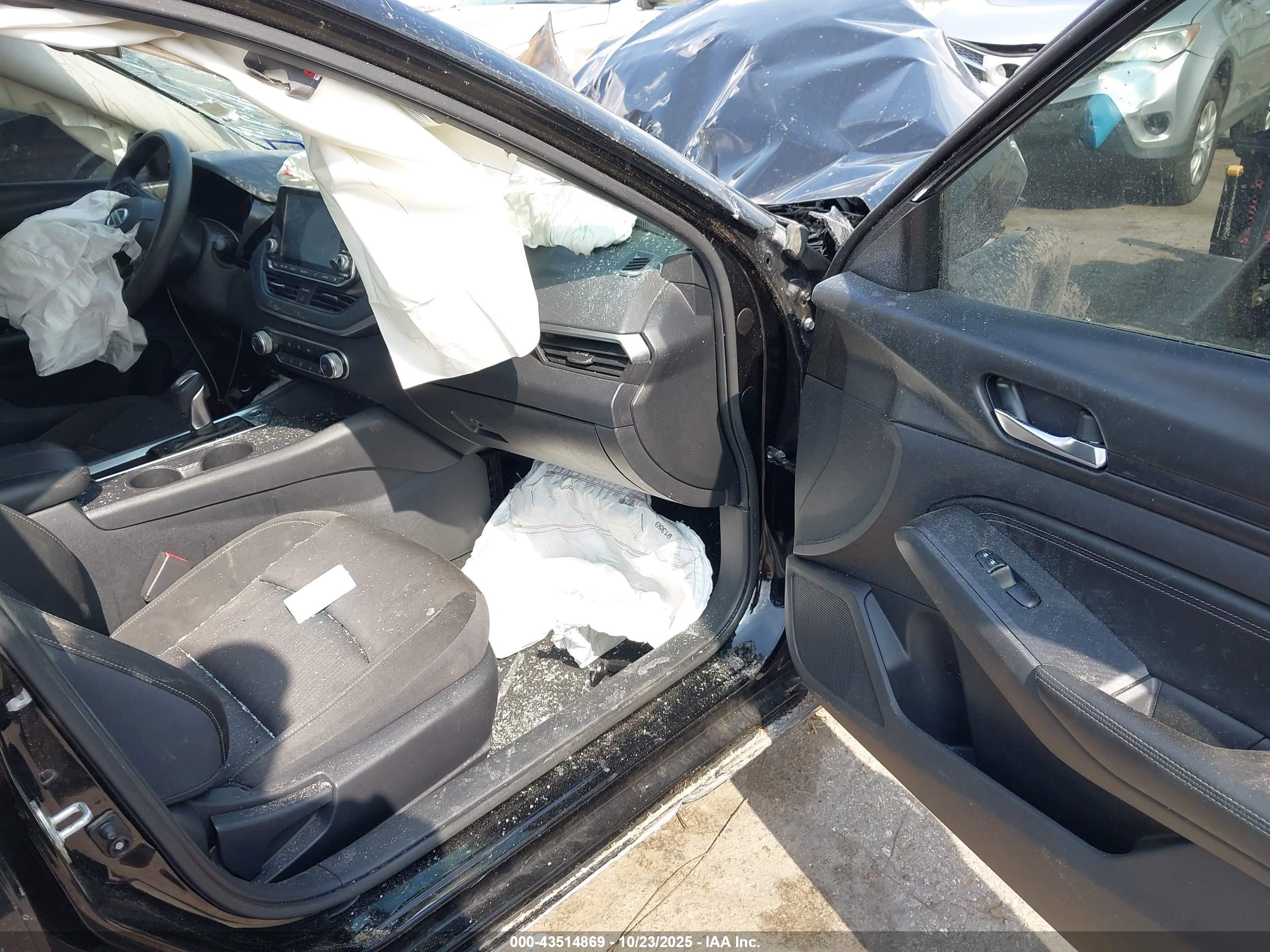 NISSAN ALTIMA image 5