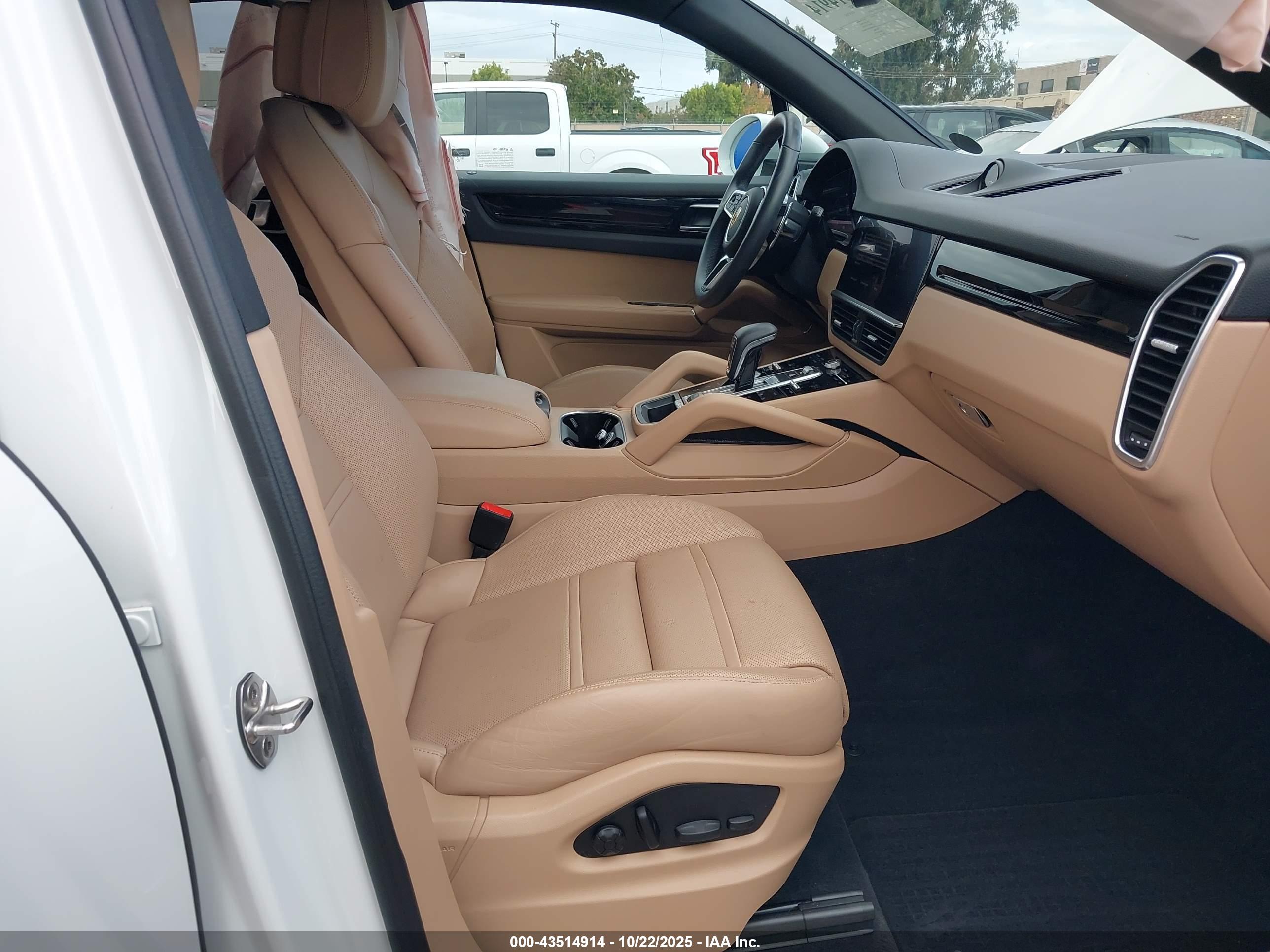PORSCHE CAYENNE image 5
