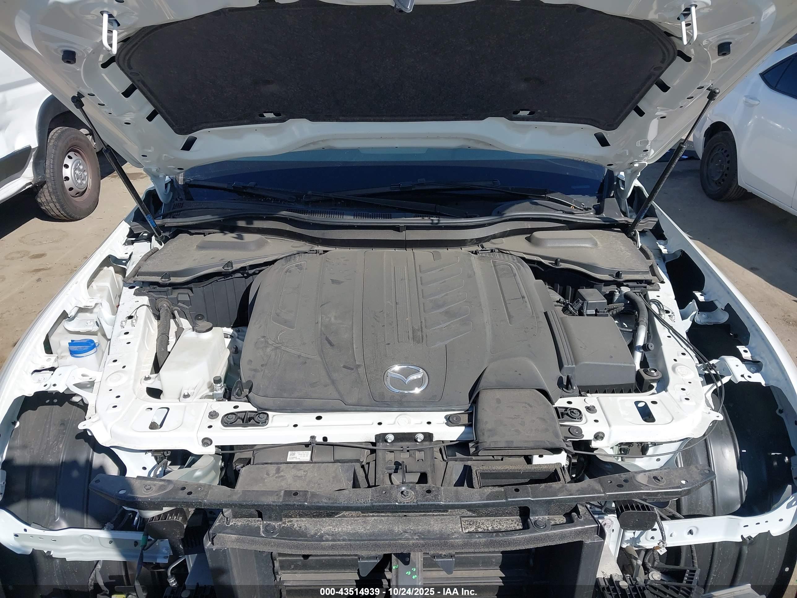 MAZDA CX-90 image 10