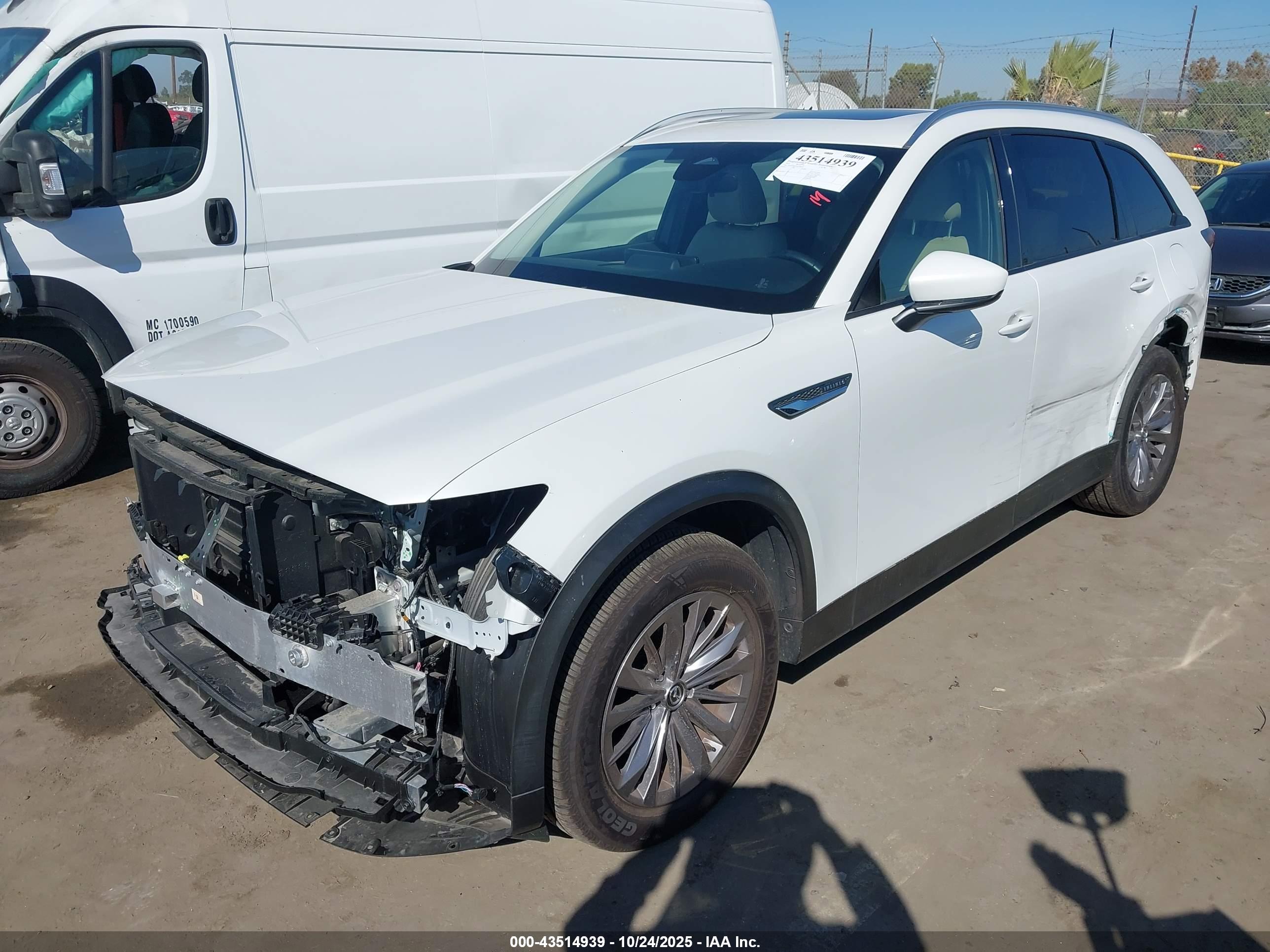 MAZDA CX-90 image 2