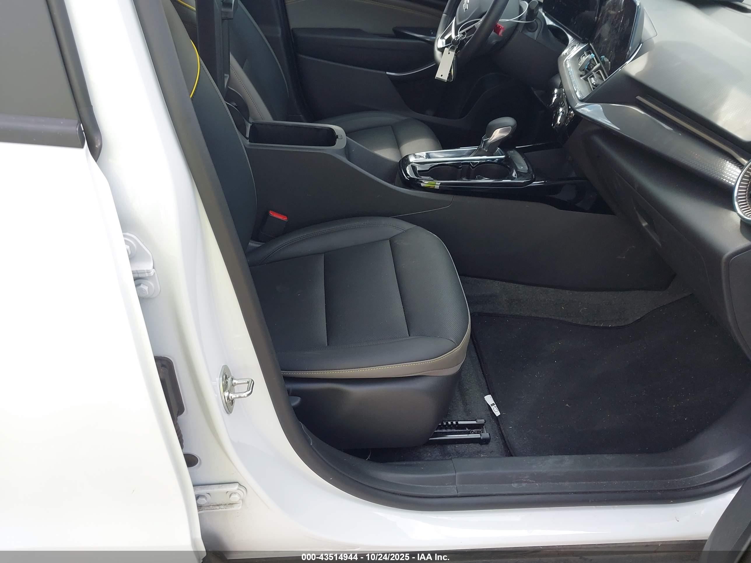 CHEVROLET TRAX image 5