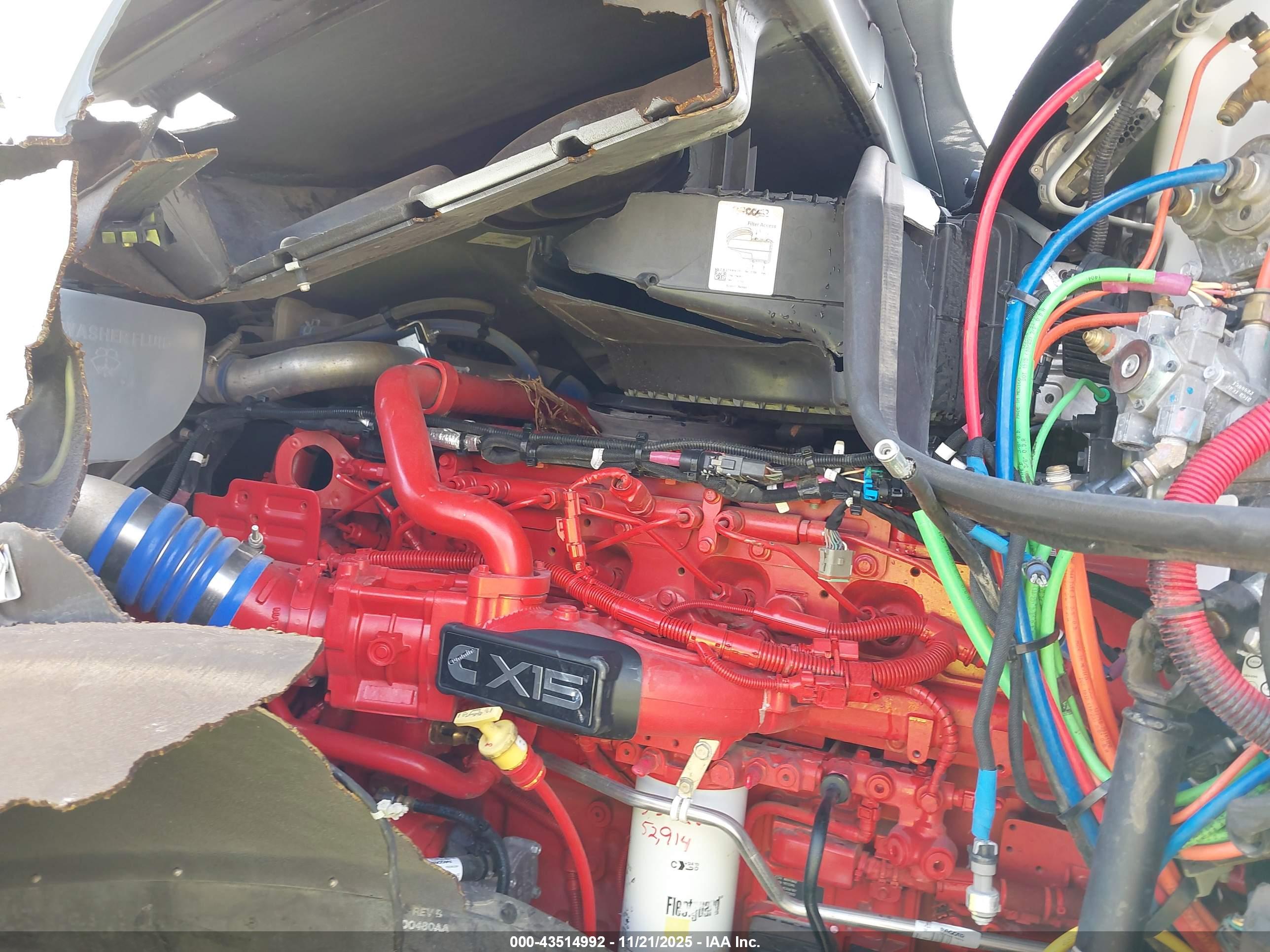 KENWORTH T880 image 10