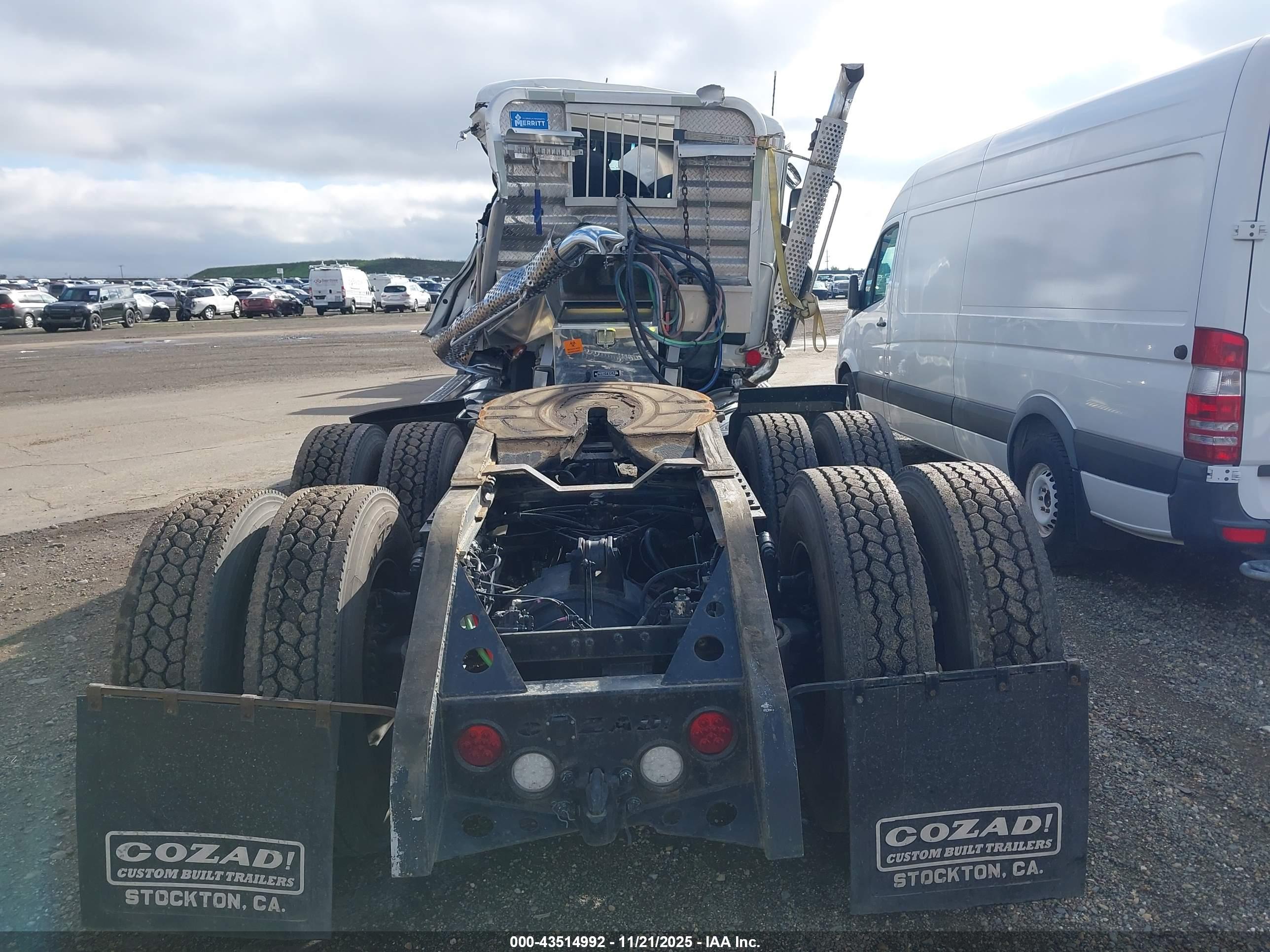 KENWORTH T880 image 8
