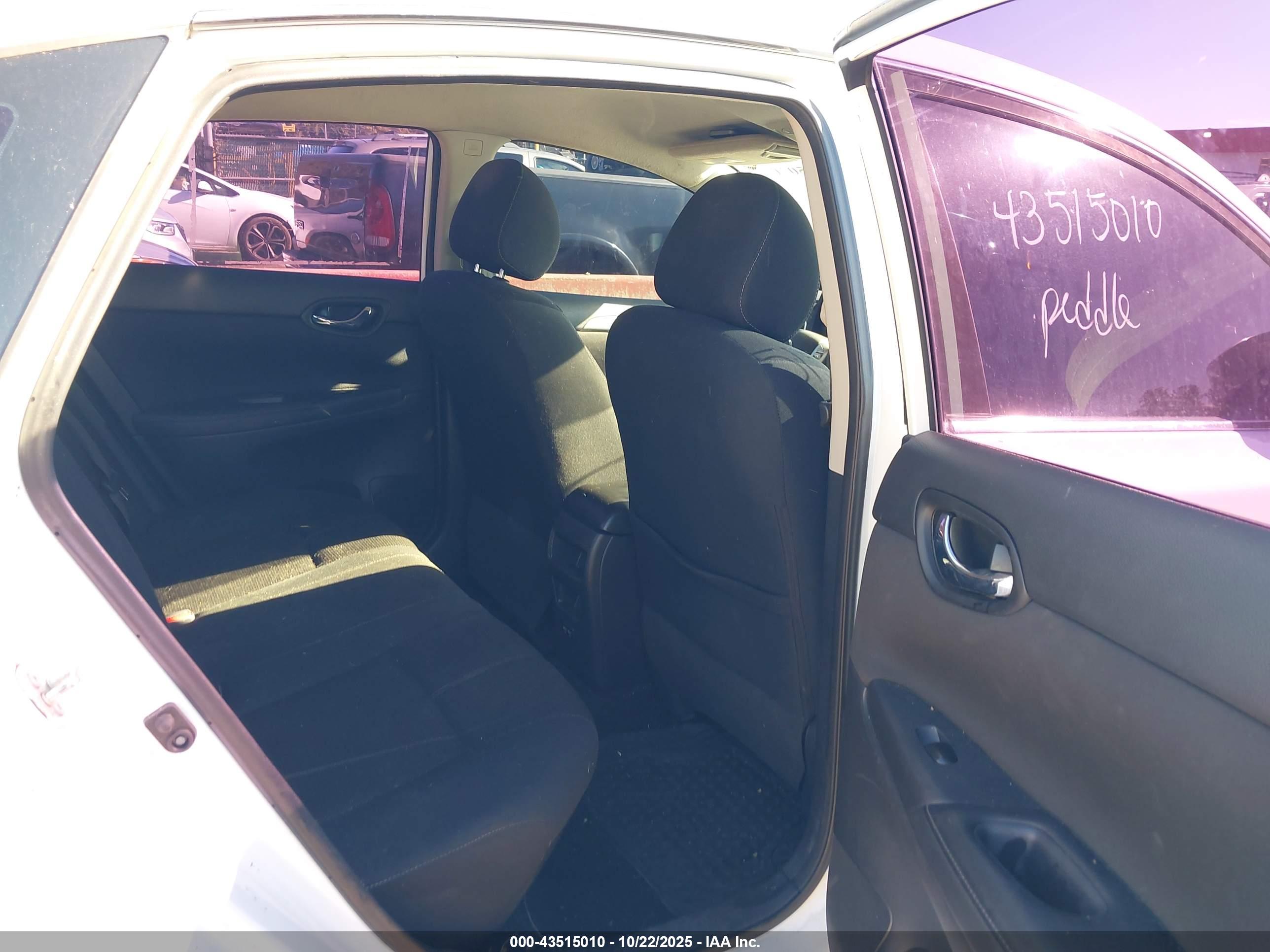 NISSAN SENTRA image 8