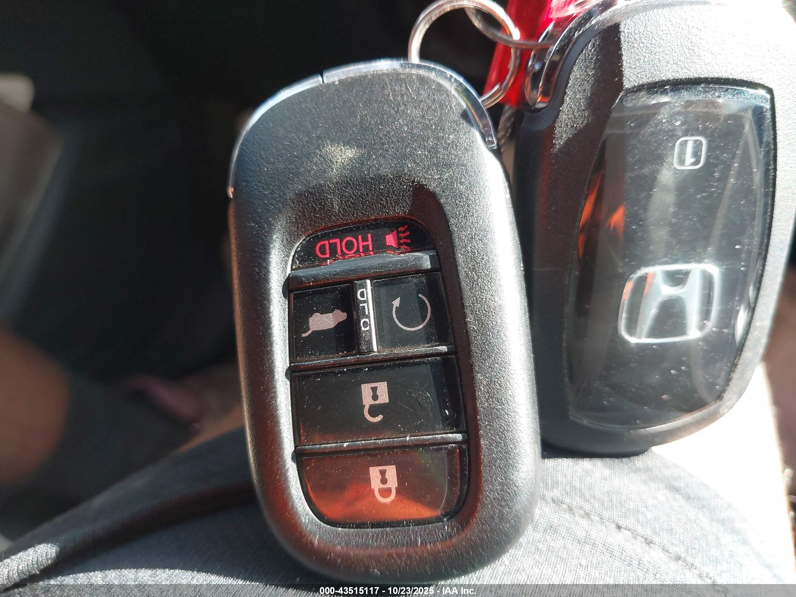 HONDA CR-V image 11
