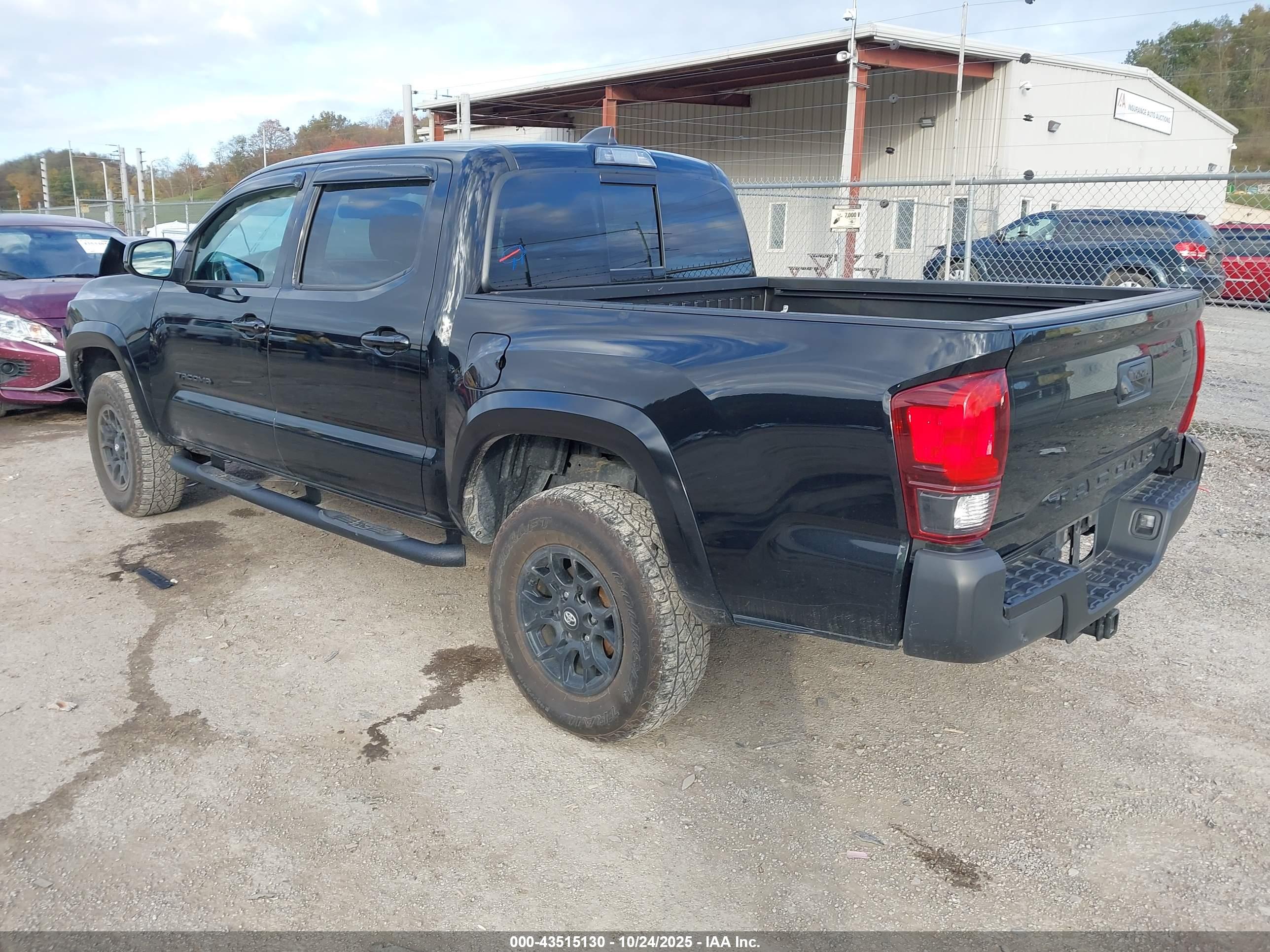 TOYOTA TACOMA image 3