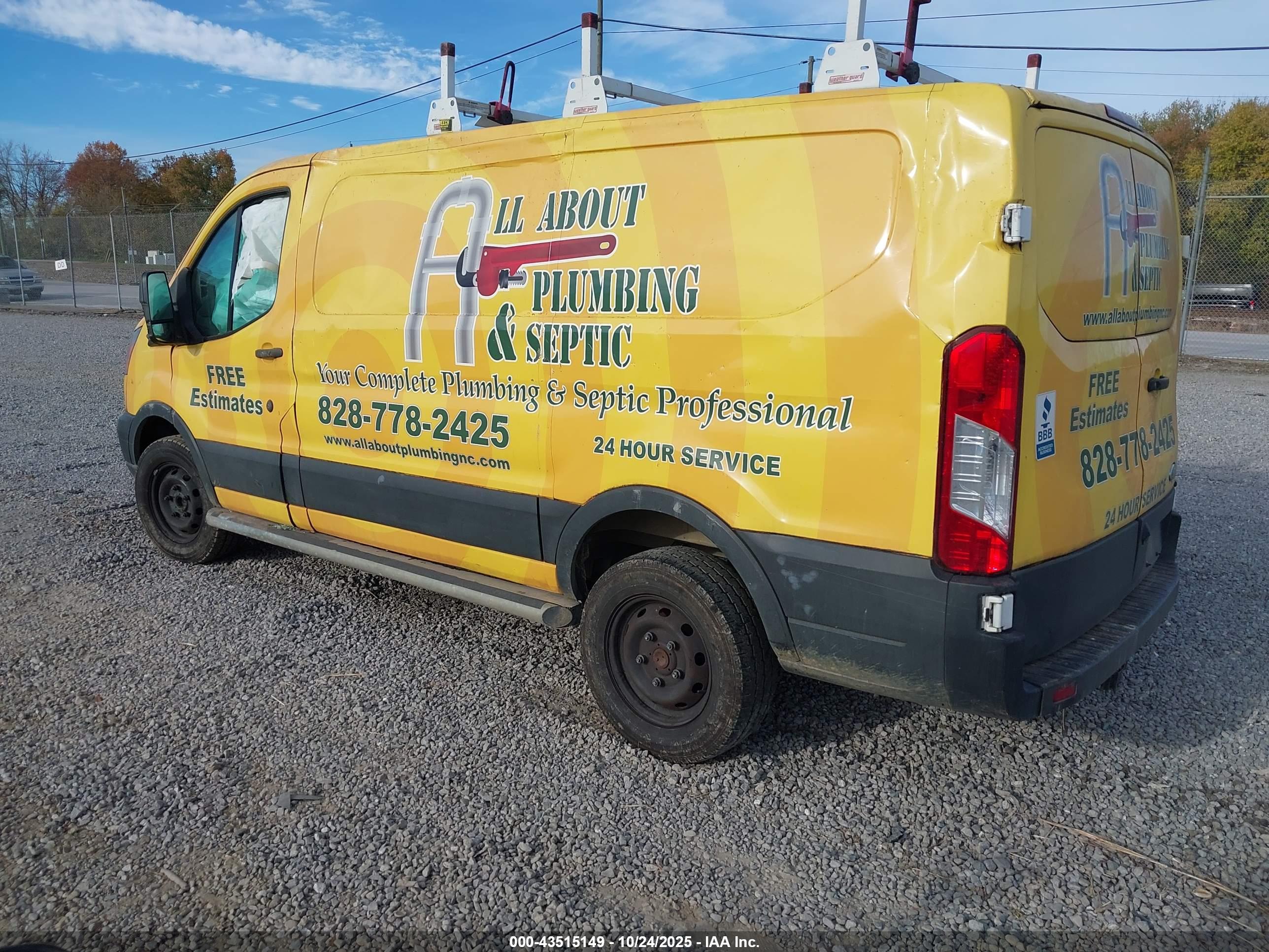 FORD TRANSIT-250 image 3