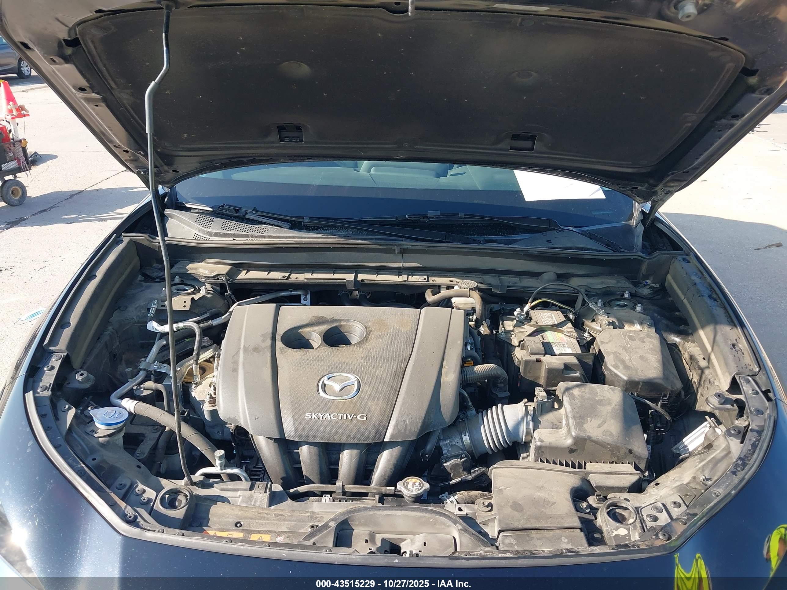 MAZDA CX-30 image 10