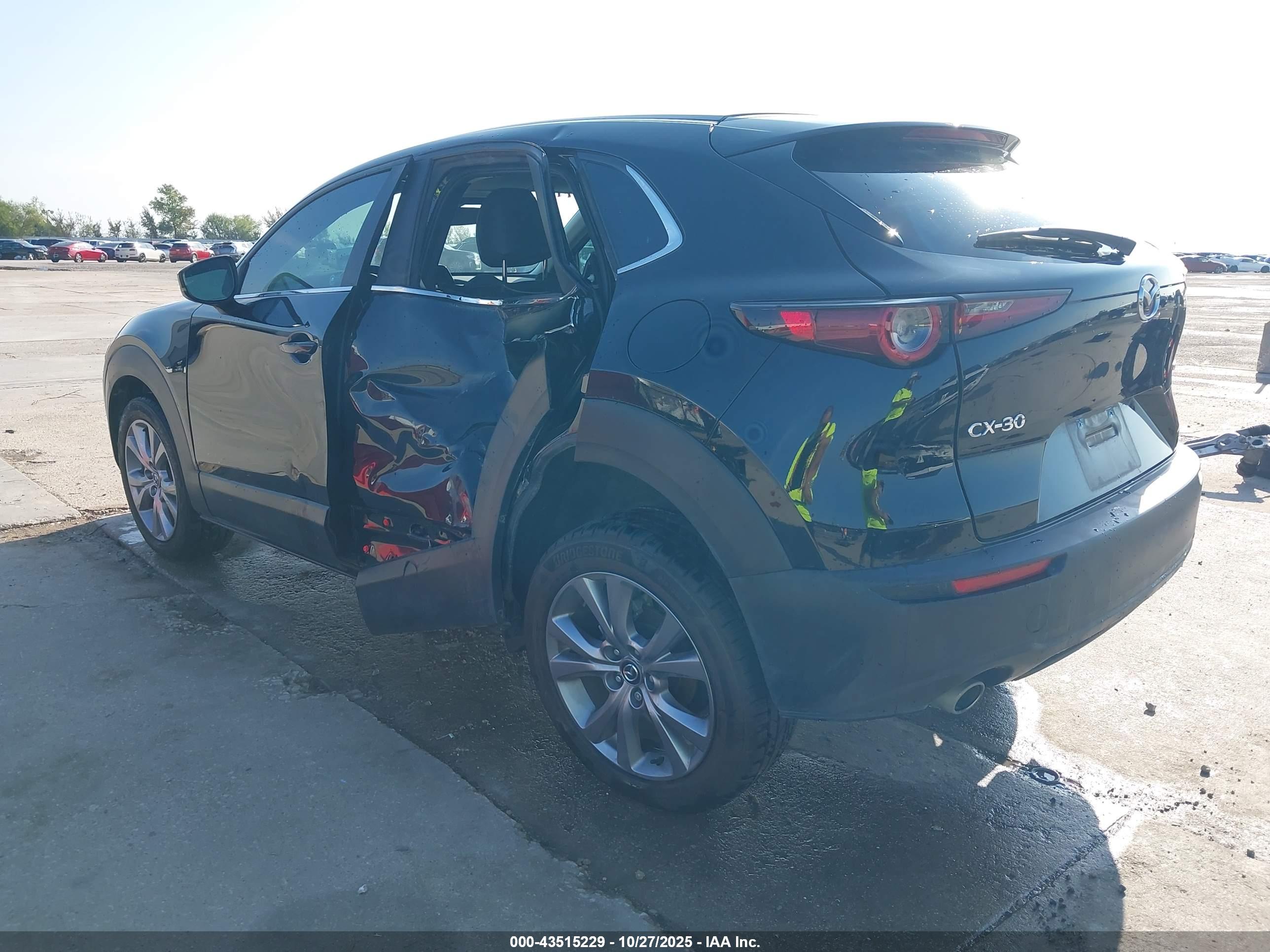 MAZDA CX-30 image 3