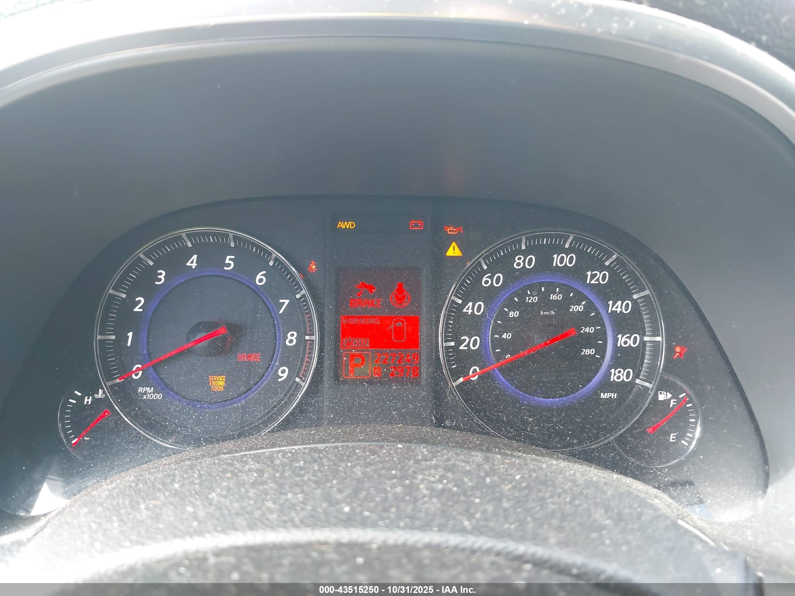 INFINITI FX35 image 7