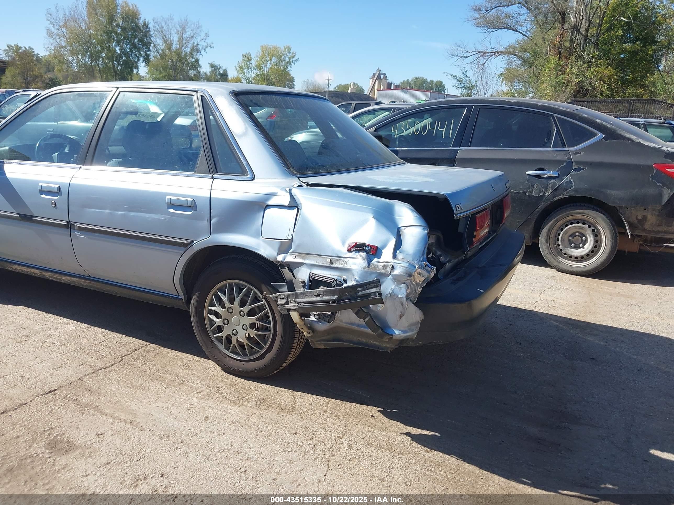 TOYOTA CAMRY image 6