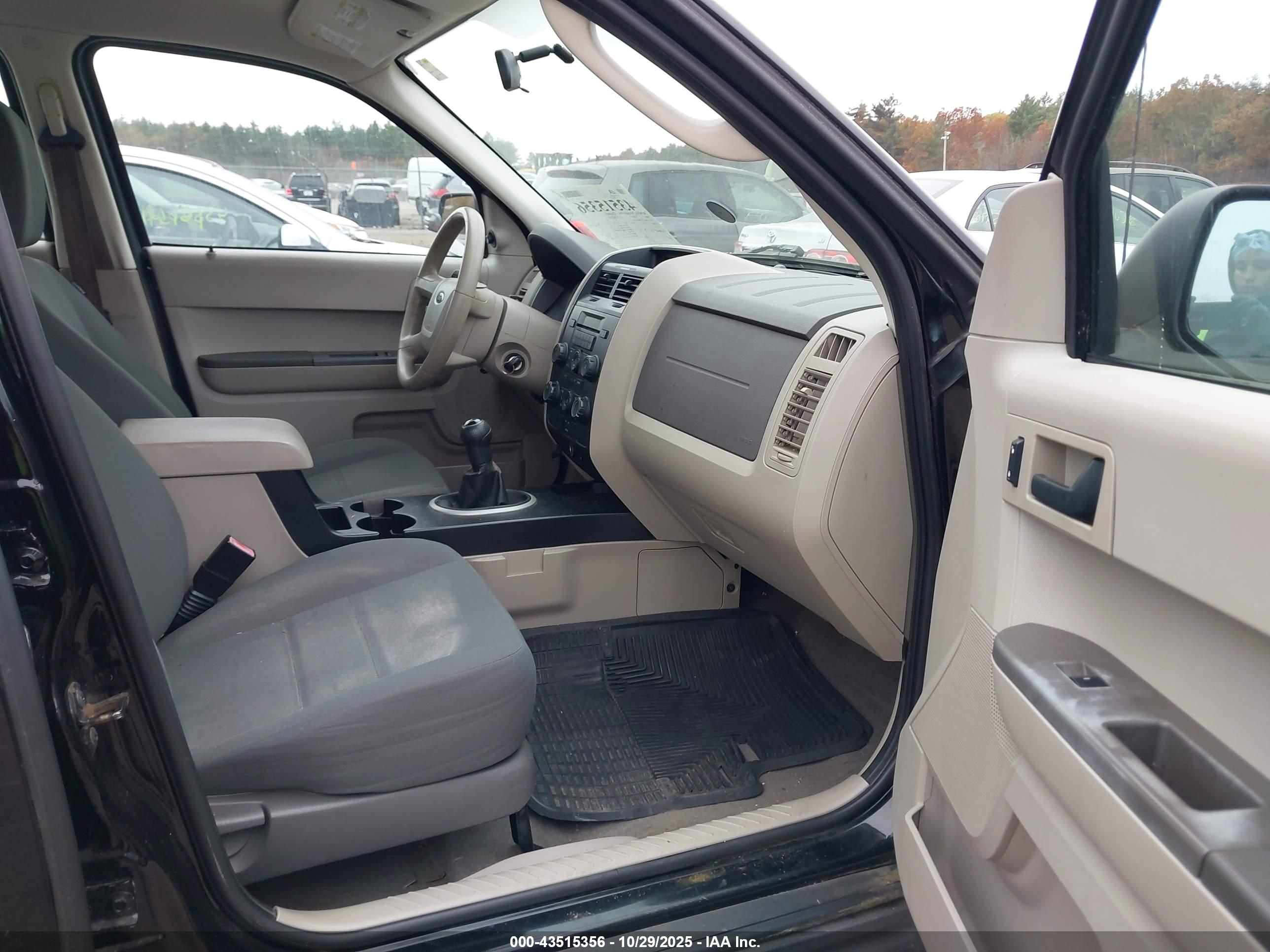 FORD ESCAPE image 5