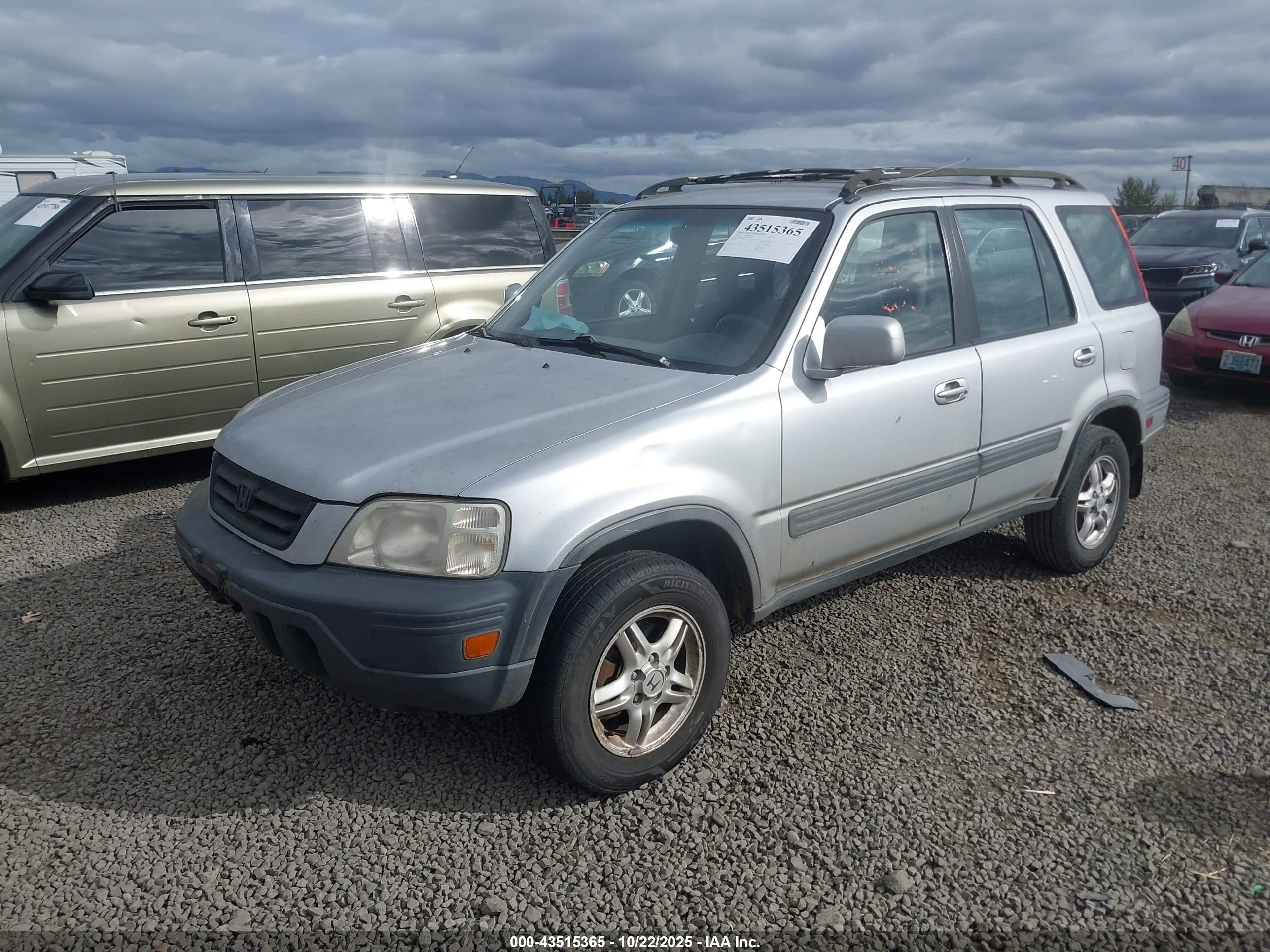 HONDA CR-V image 2