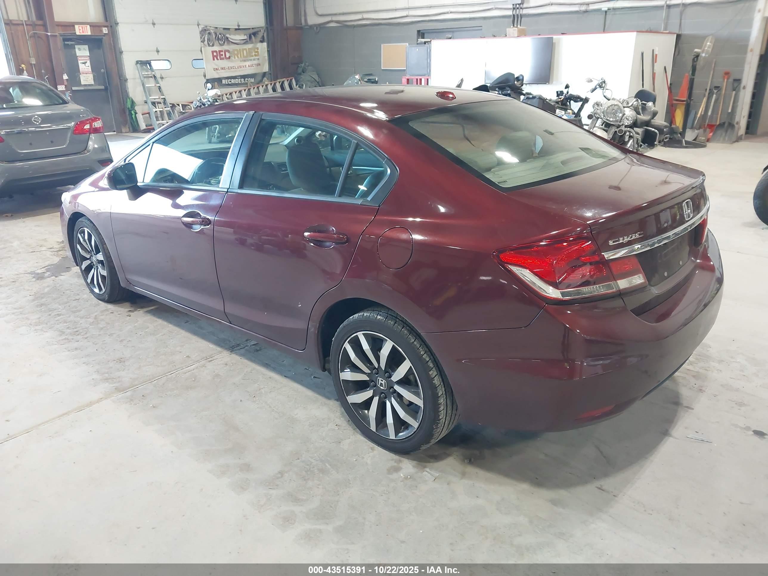 HONDA CIVIC image 3