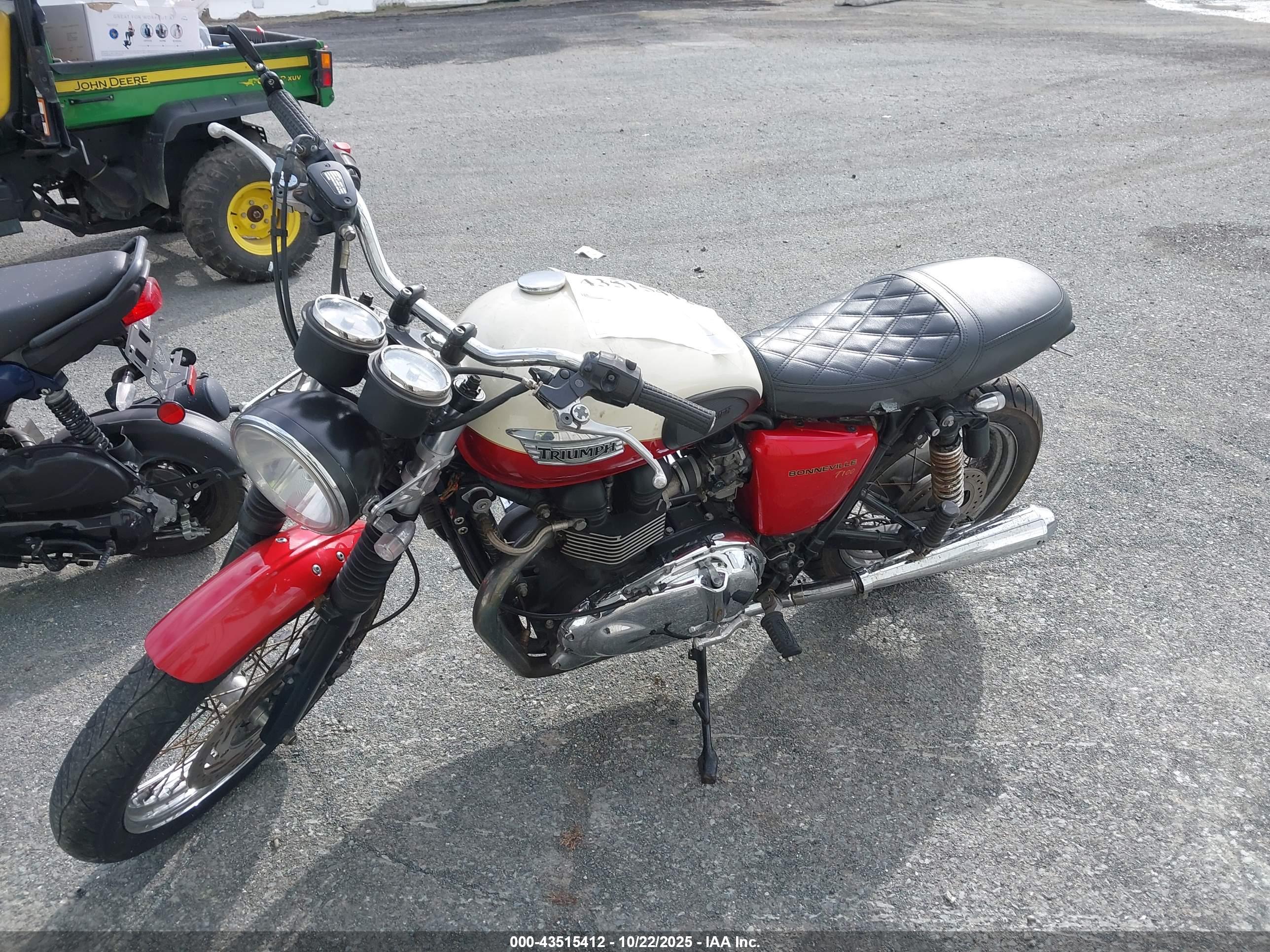 TRIUMPH MOTORCYCLE image 2