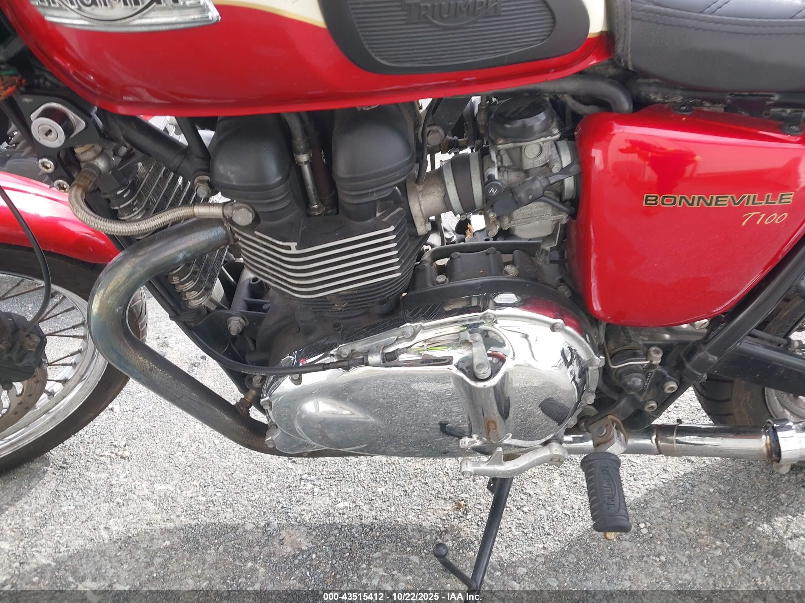 TRIUMPH MOTORCYCLE image 9