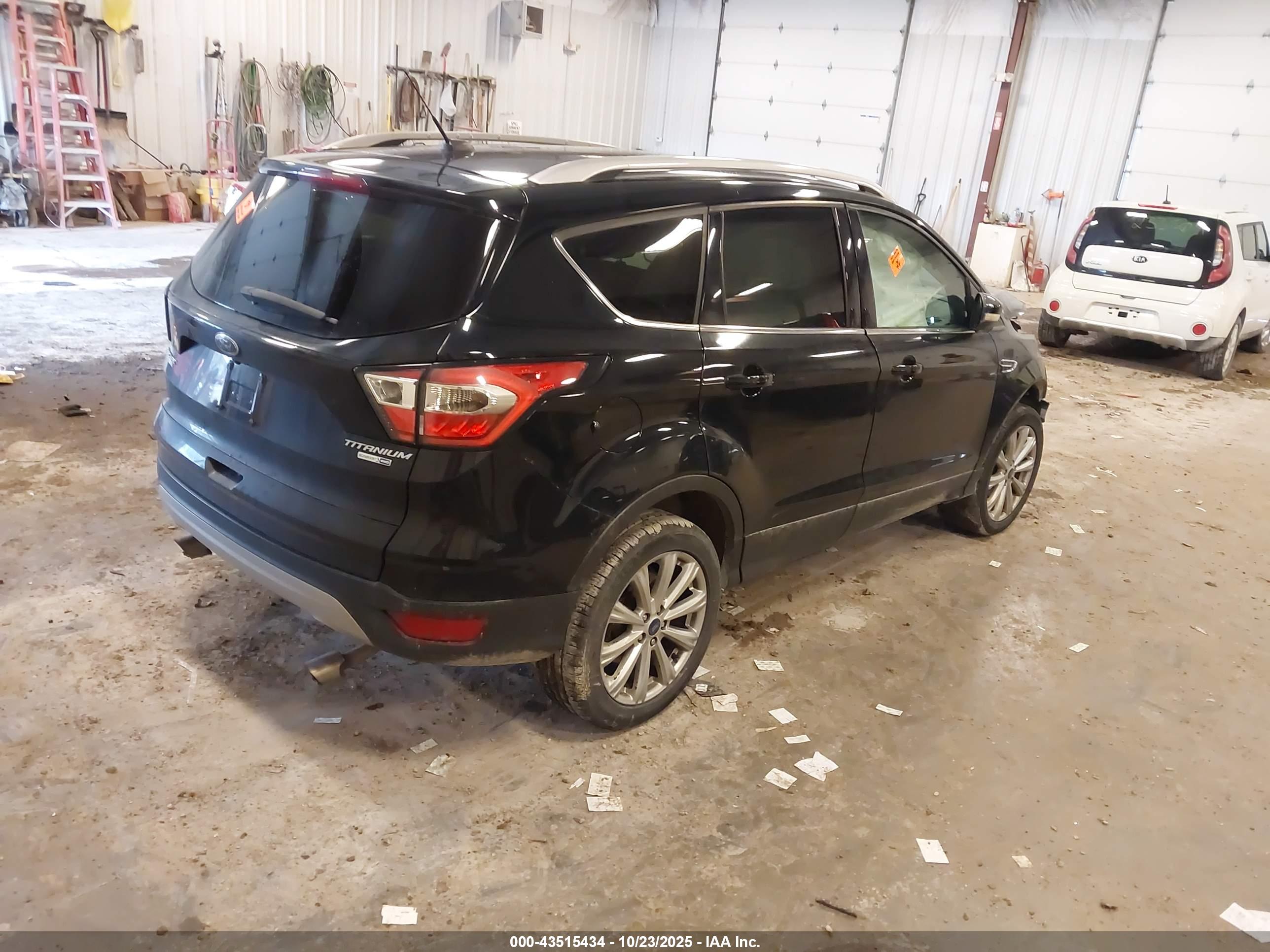 FORD ESCAPE image 4