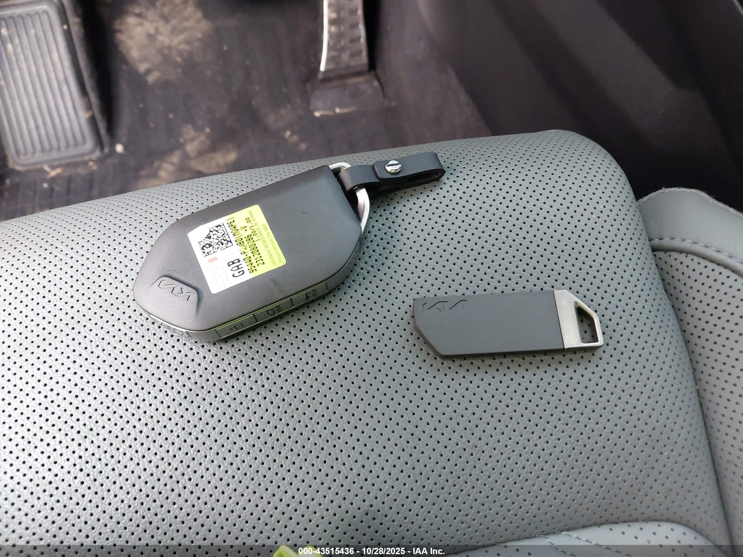 KIA SORENTO image 11