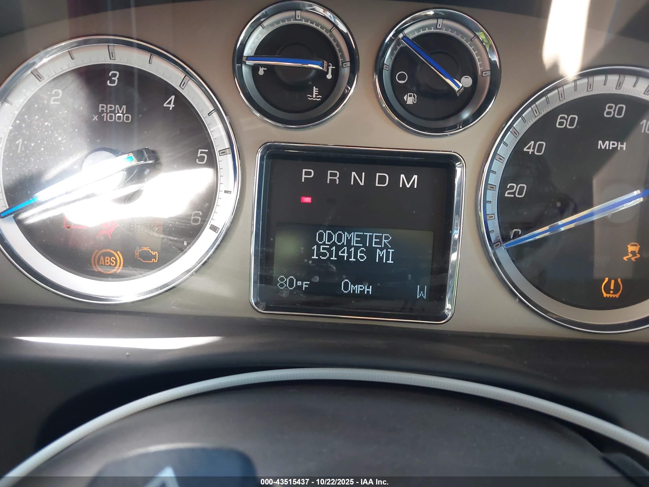 CADILLAC ESCALADE image 7