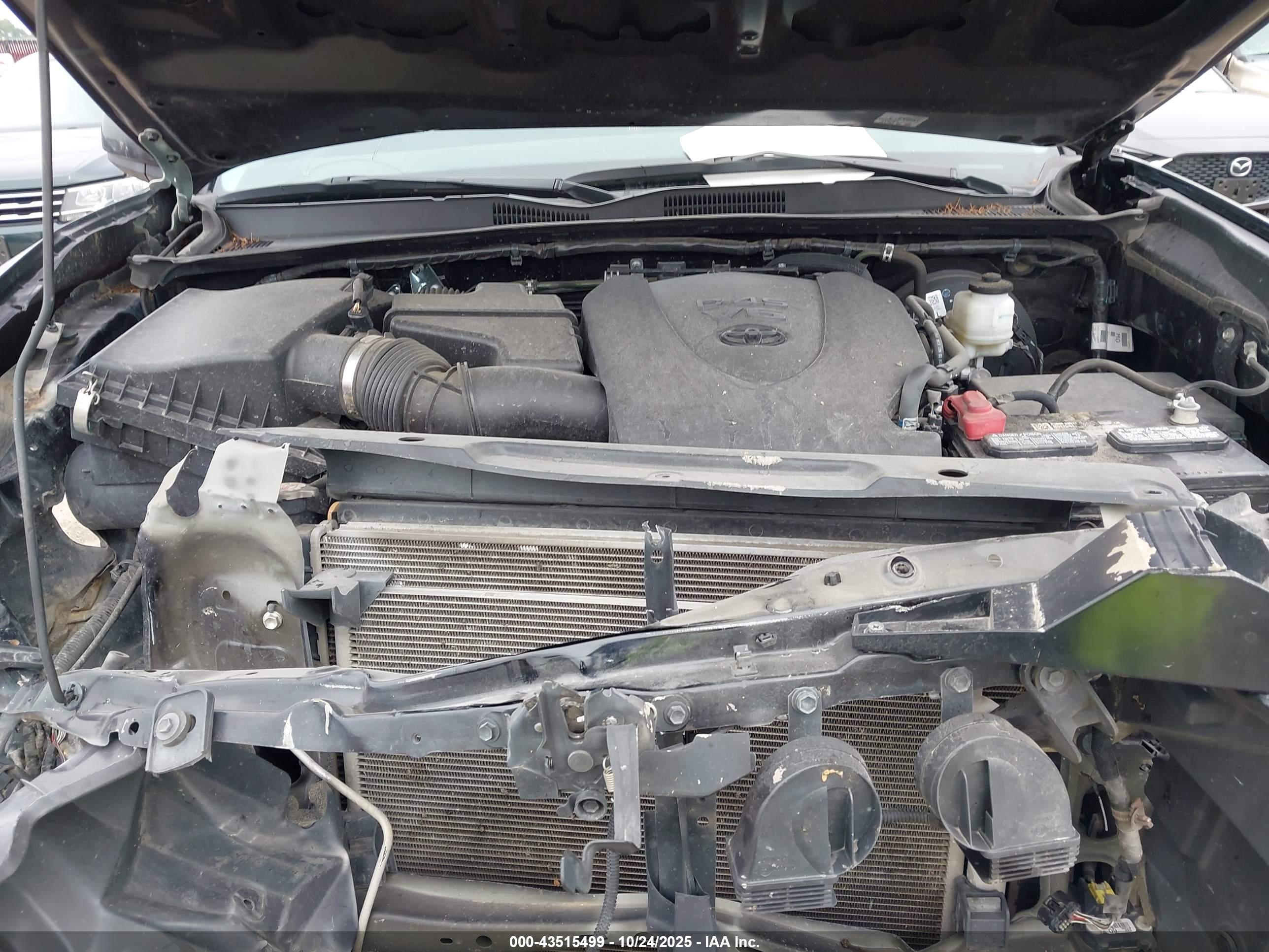 TOYOTA TACOMA image 10