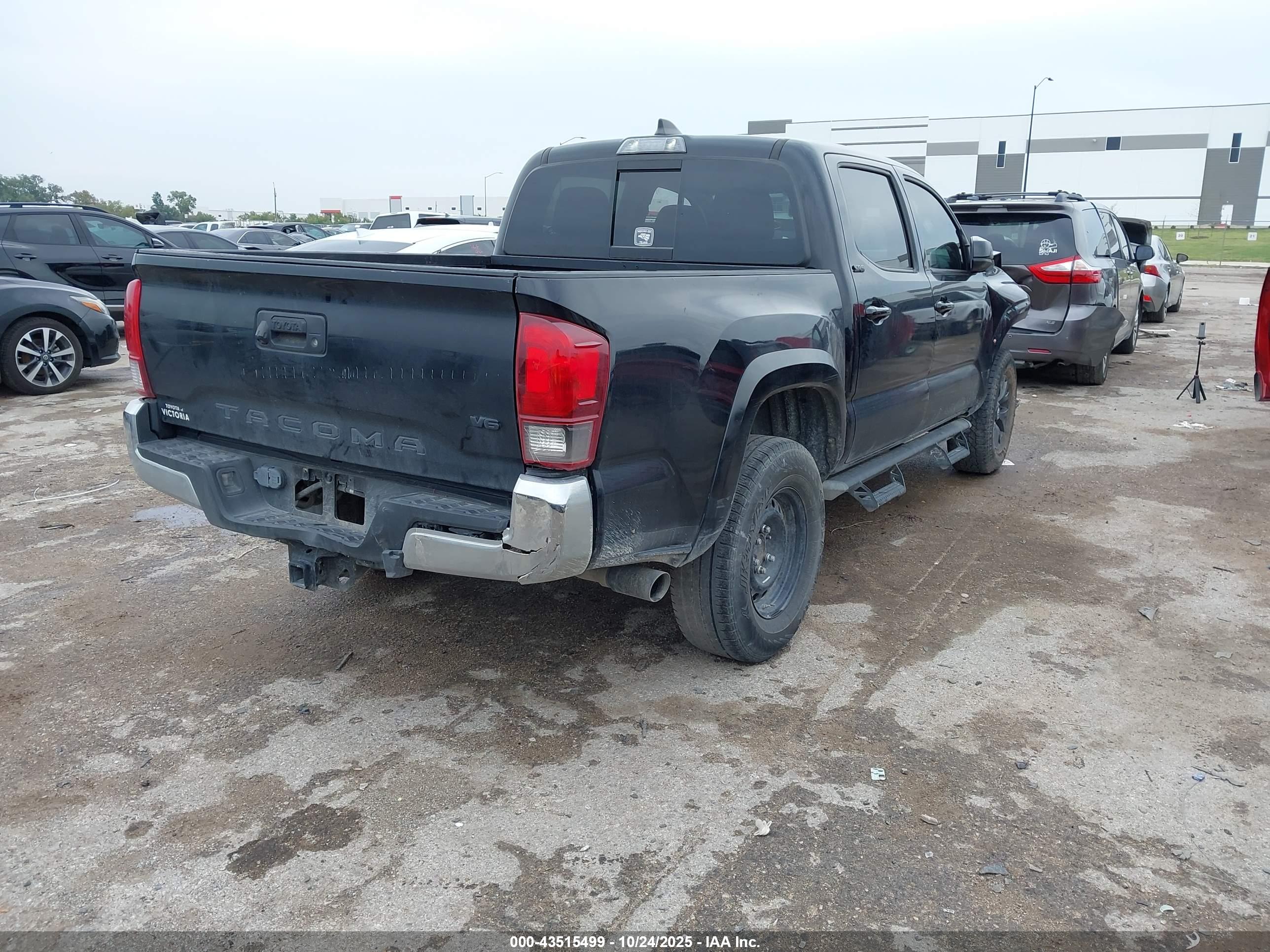 TOYOTA TACOMA image 4