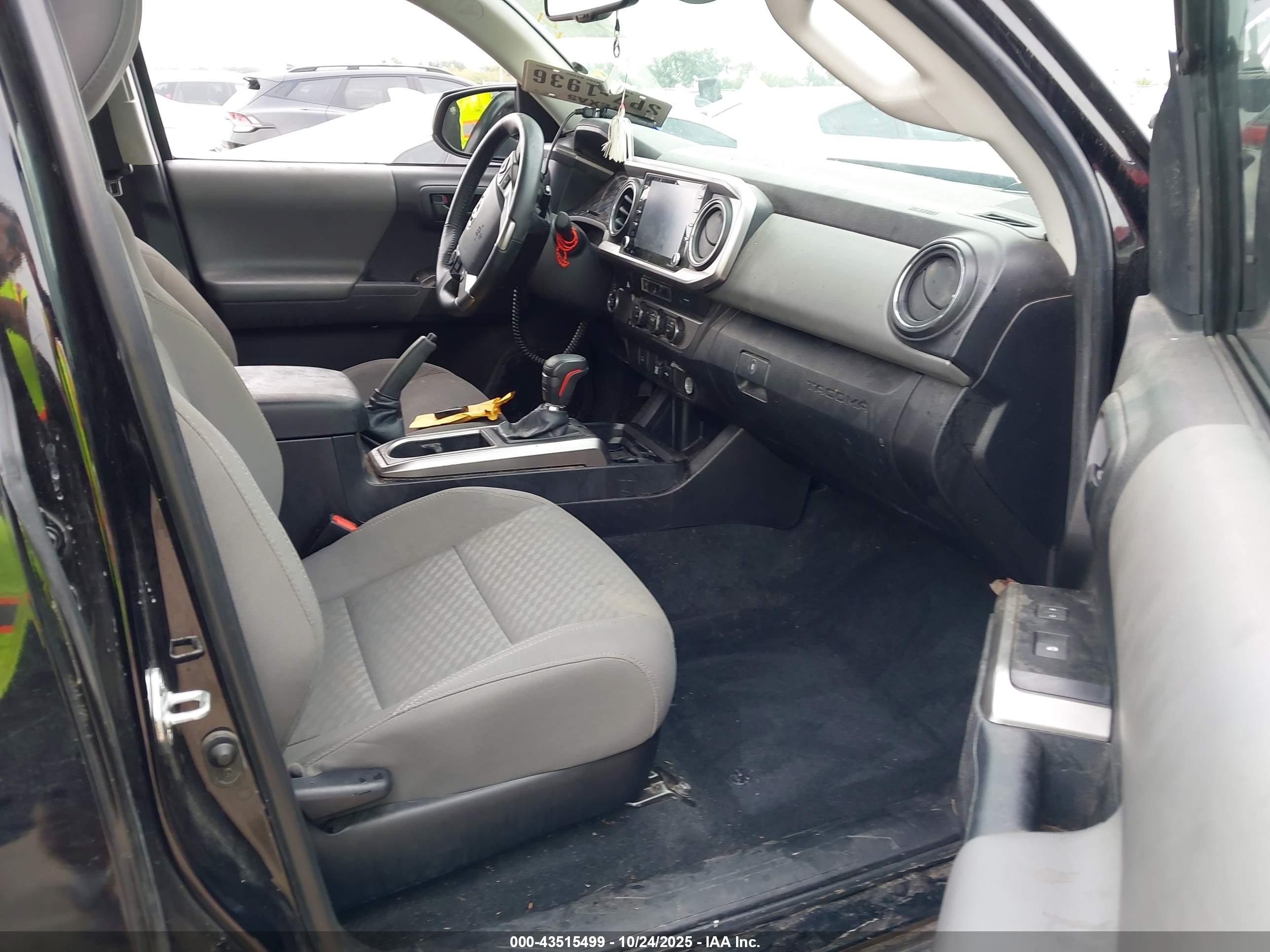 TOYOTA TACOMA image 5