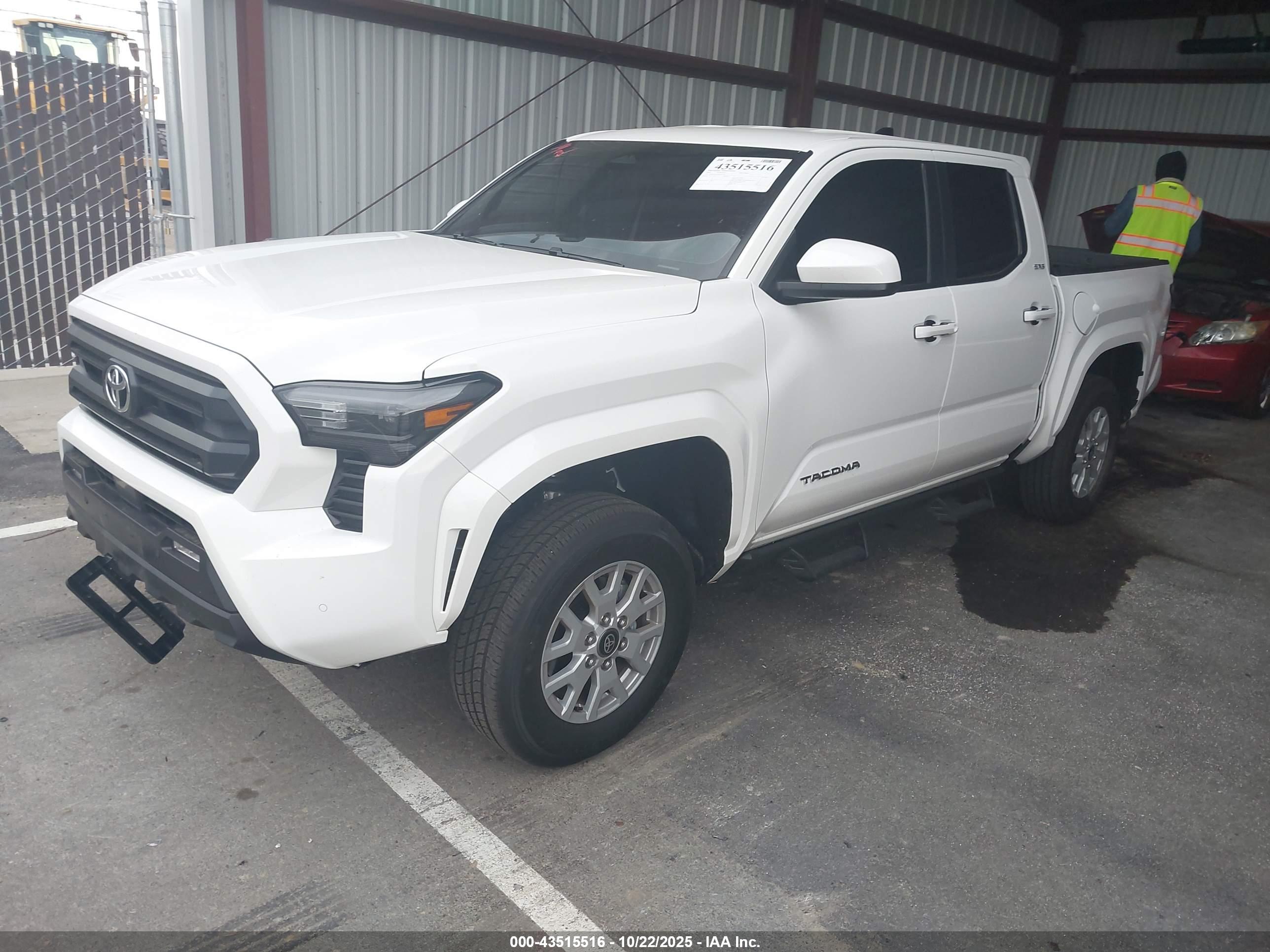TOYOTA TACOMA image 2
