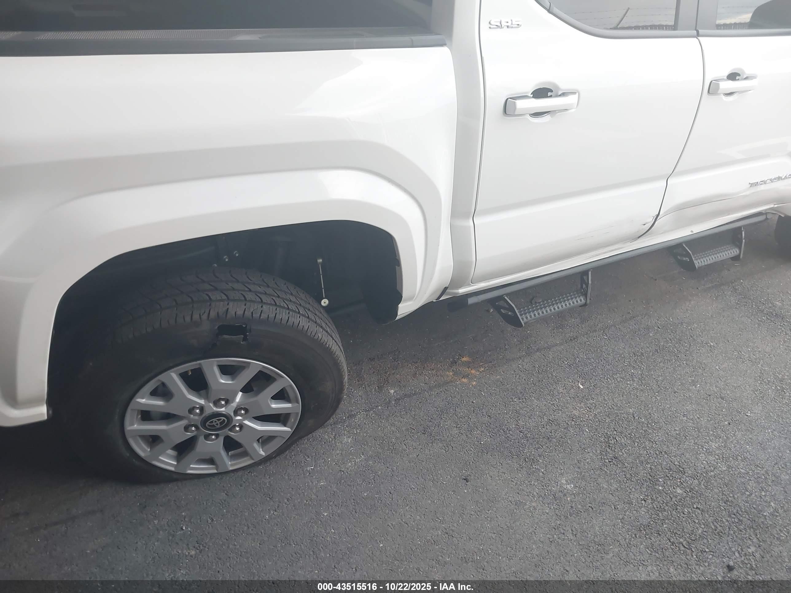 TOYOTA TACOMA image 6