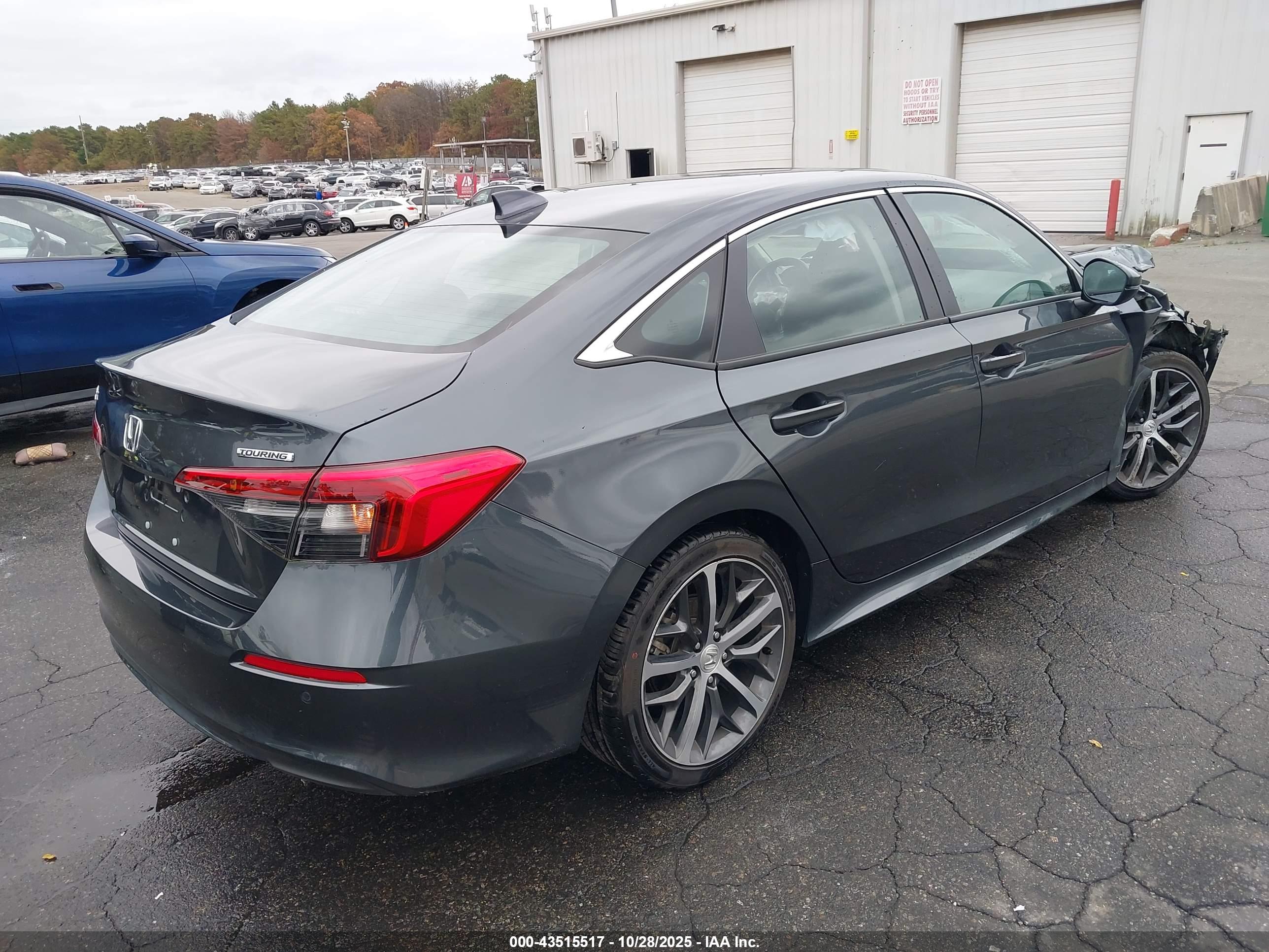 HONDA CIVIC image 4