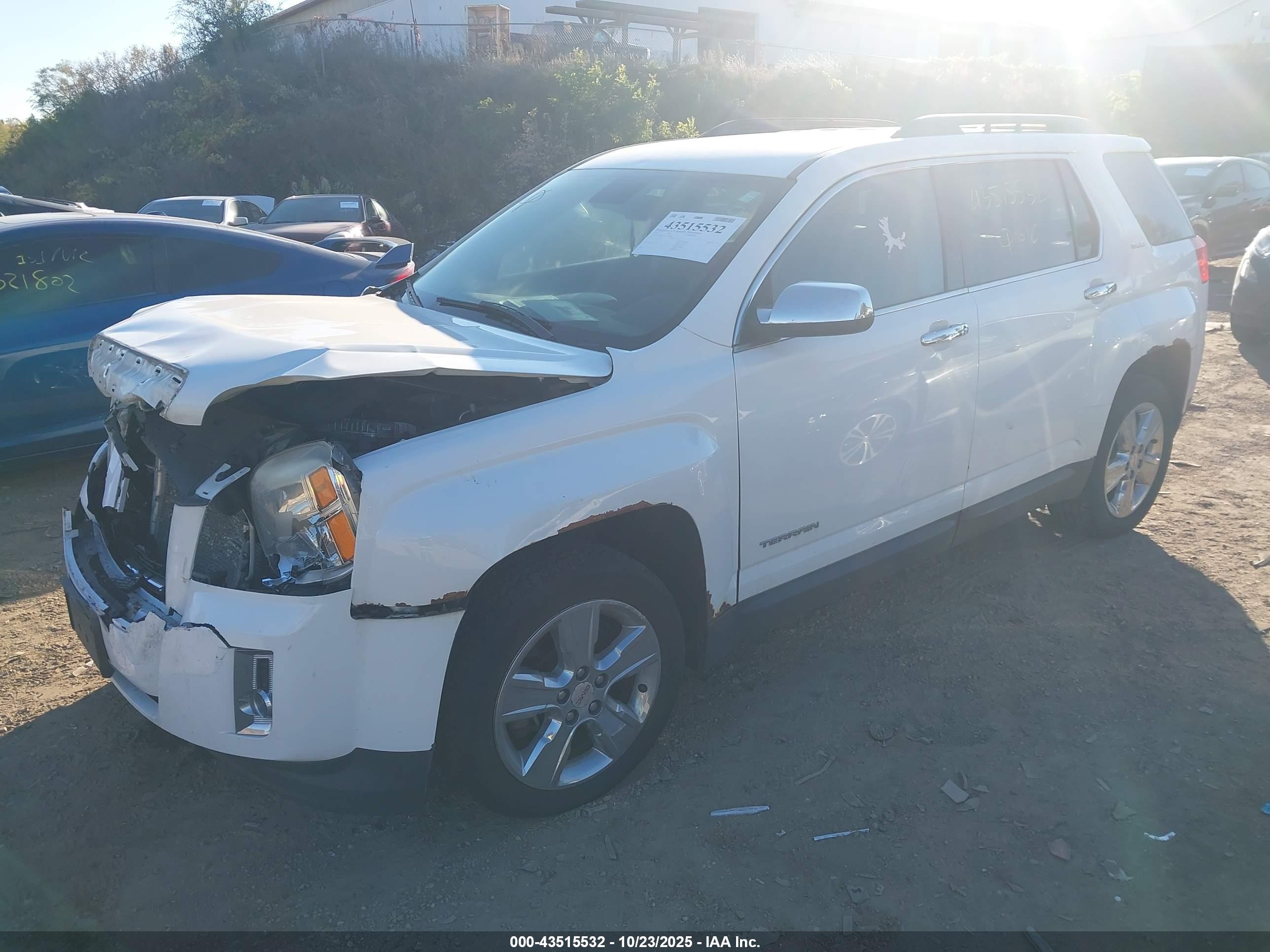 GMC TERRAIN image 2