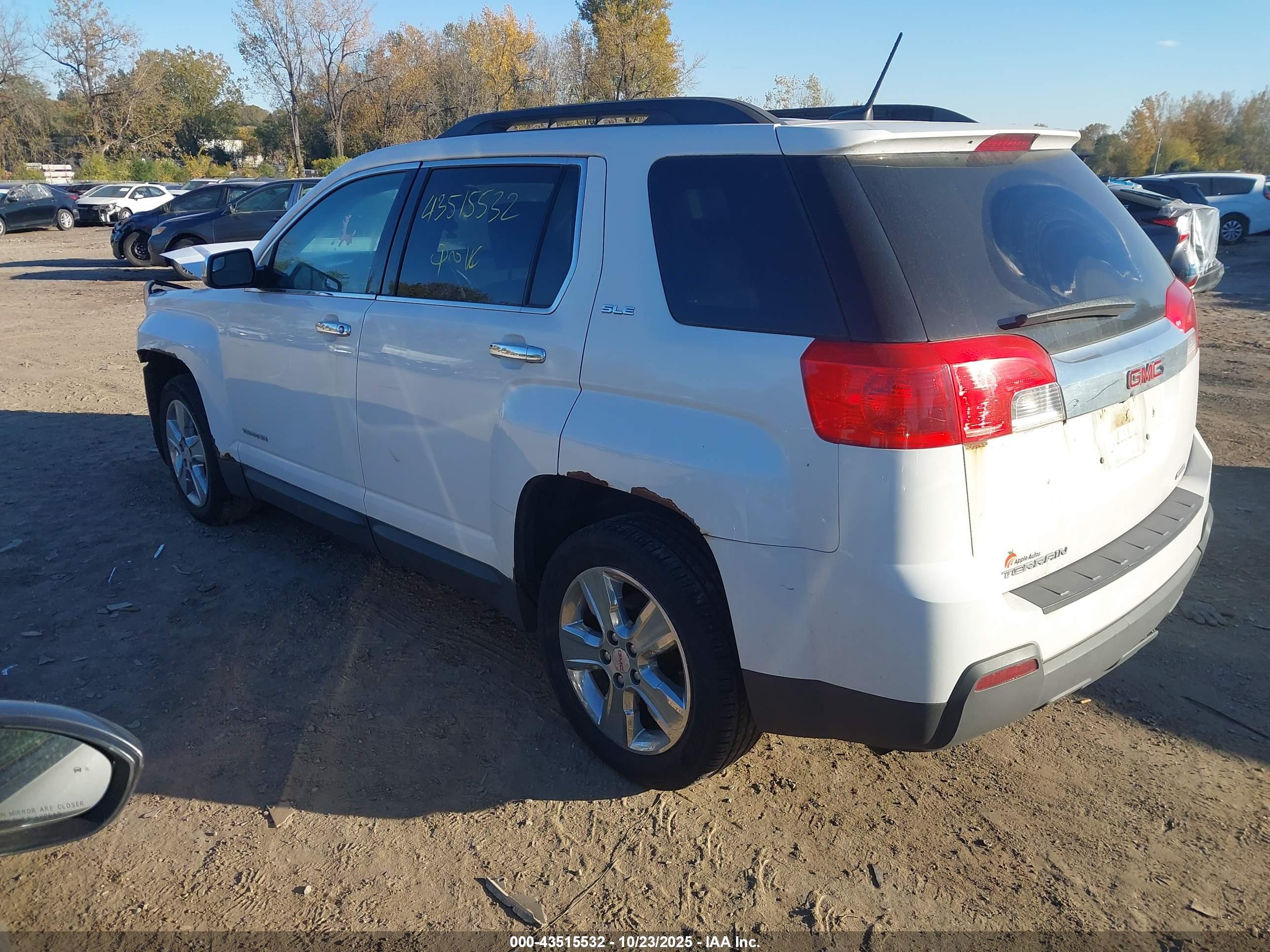 GMC TERRAIN image 3