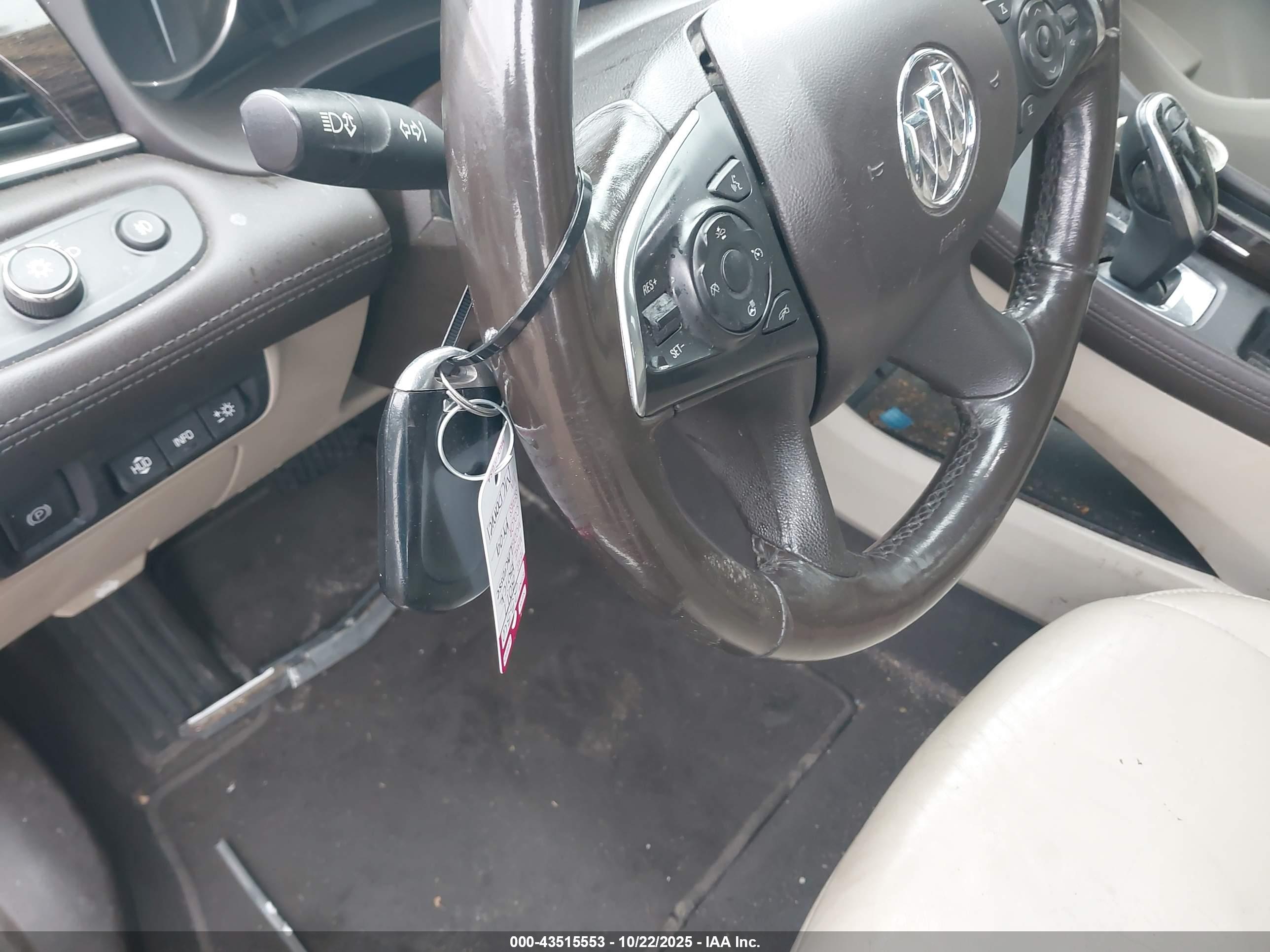 BUICK LACROSSE image 11