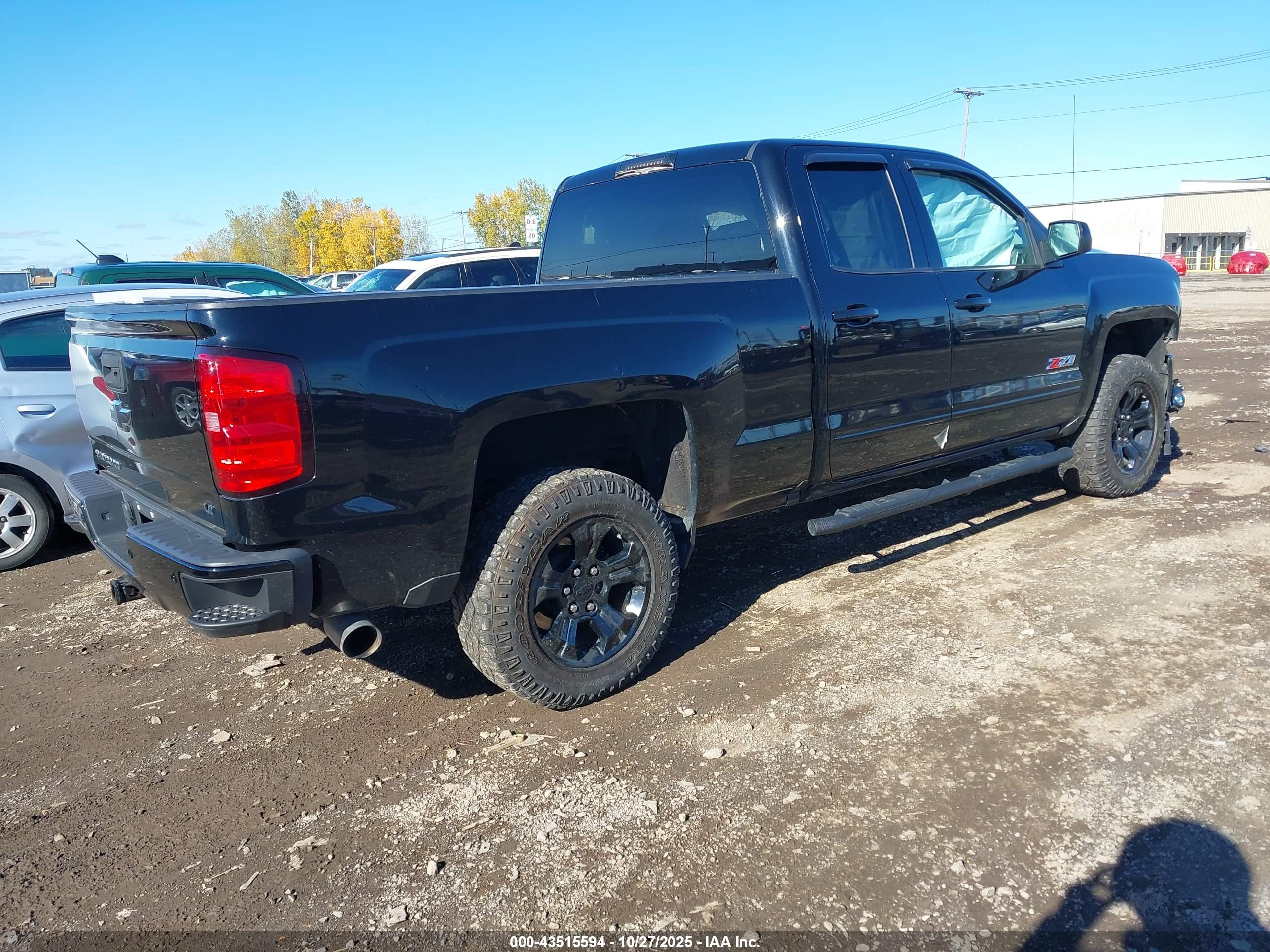 CHEVROLET SILVERADO image 4