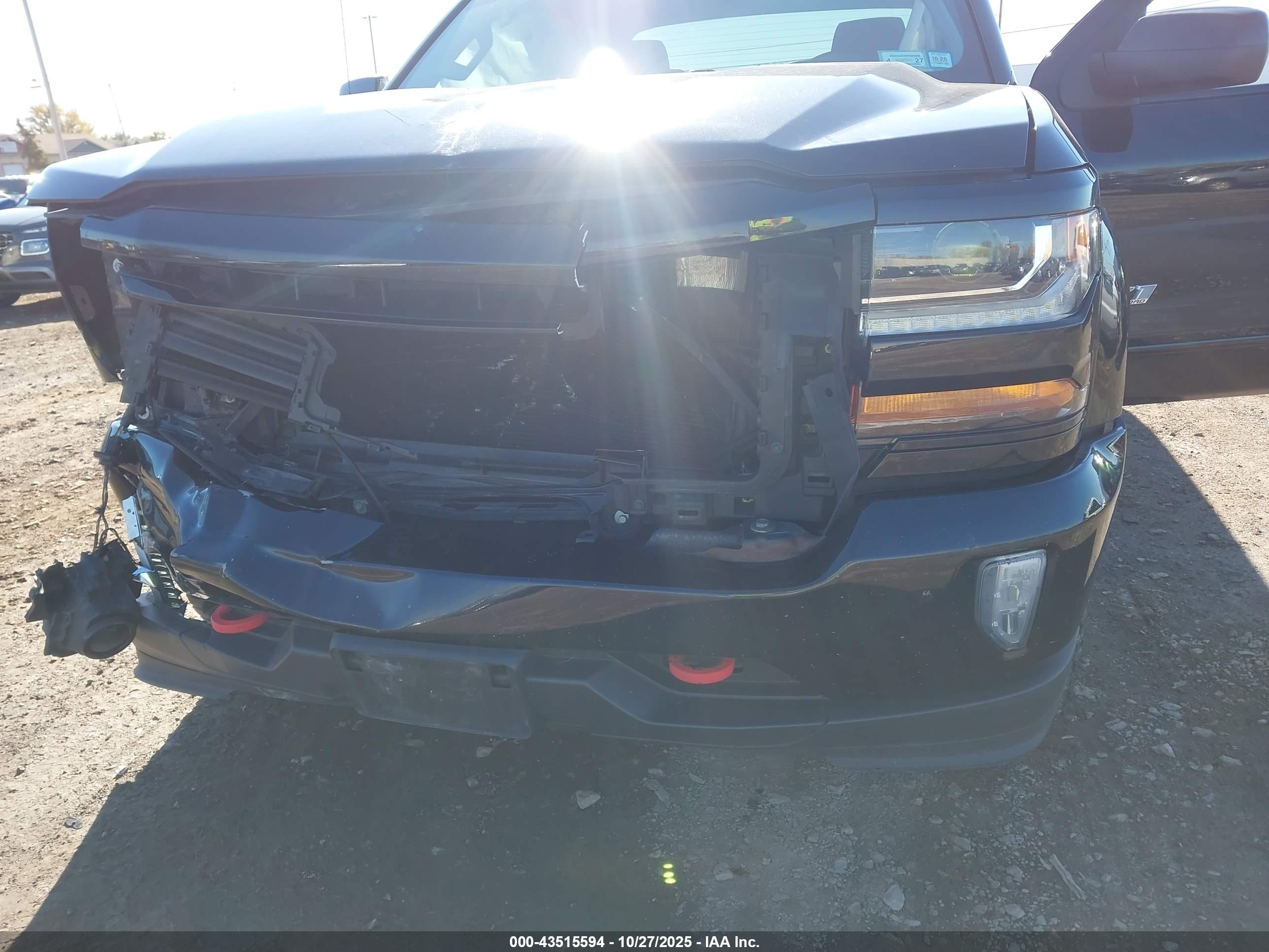 CHEVROLET SILVERADO image 6