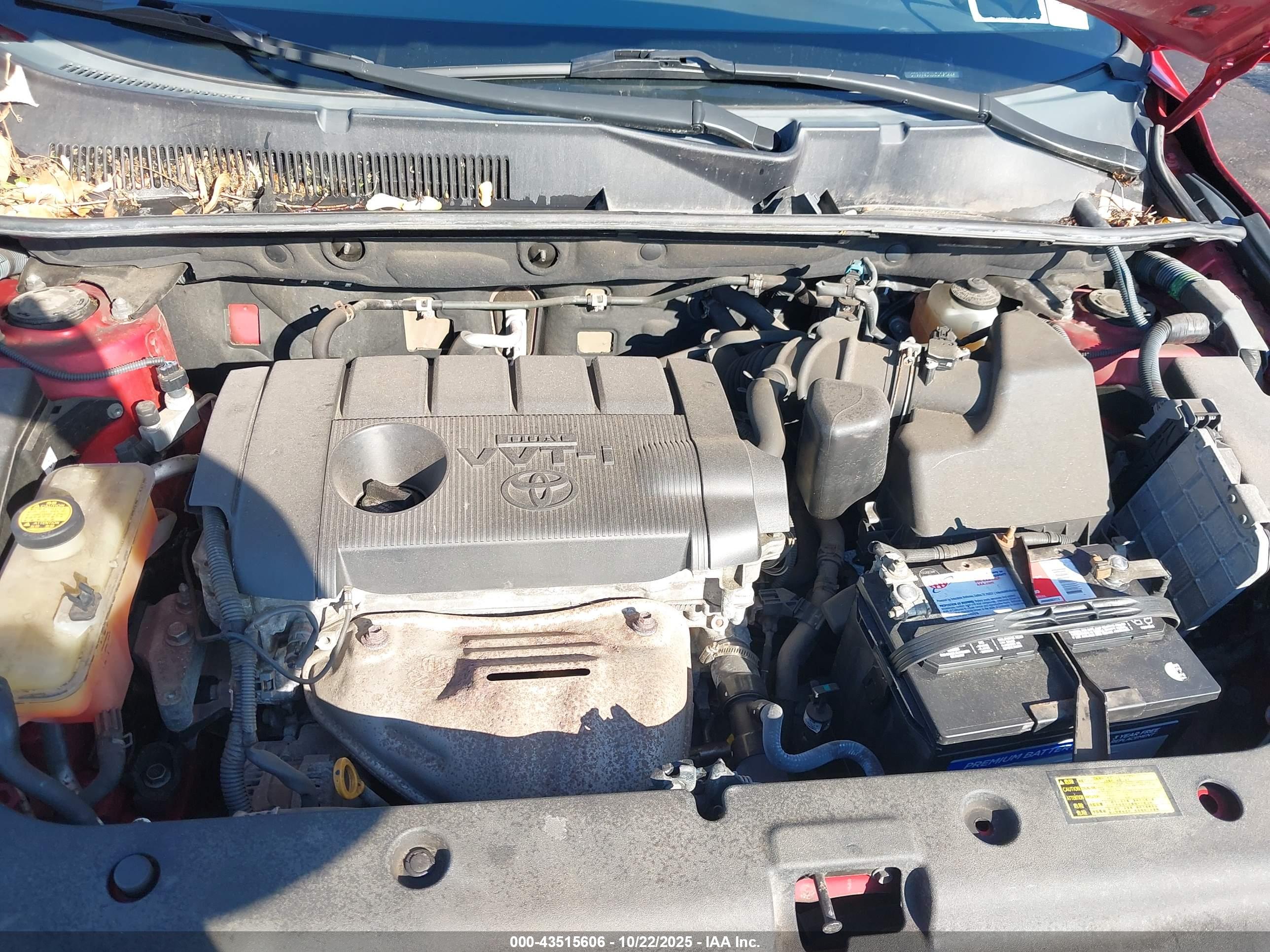 TOYOTA RAV4 image 10