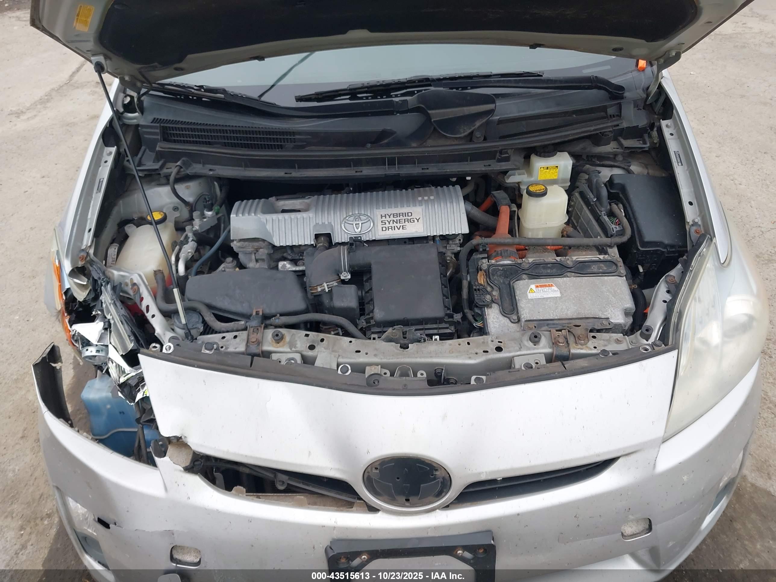 TOYOTA PRIUS image 10