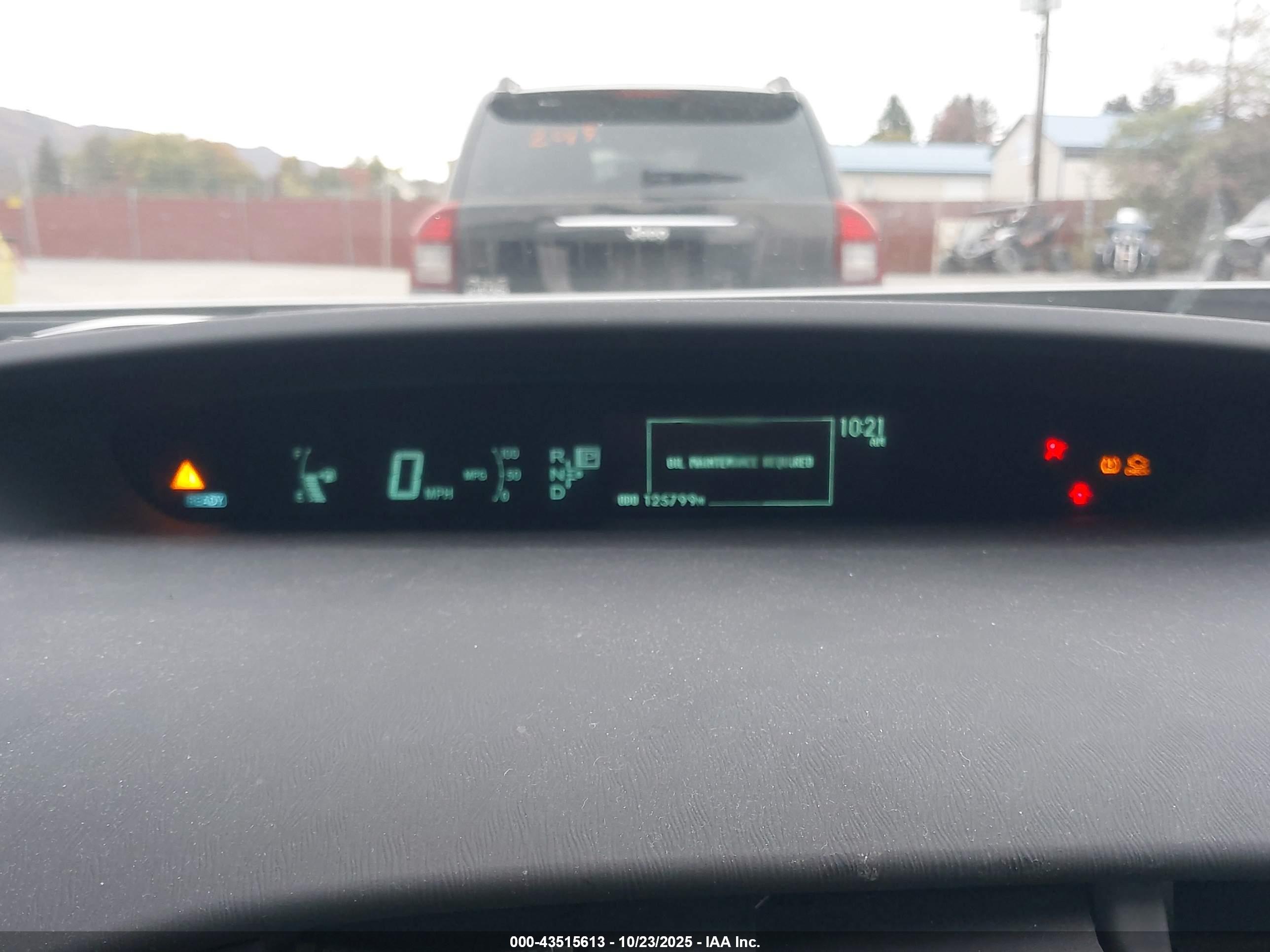 TOYOTA PRIUS image 7