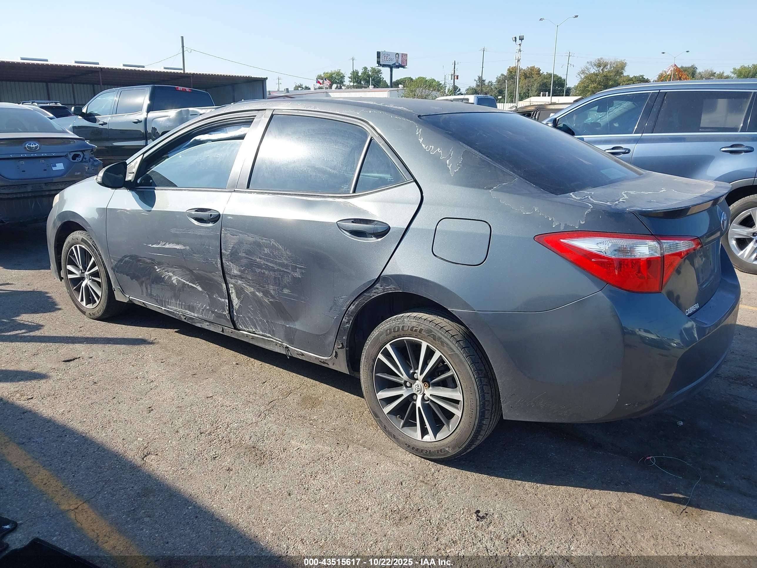 TOYOTA COROLLA image 3