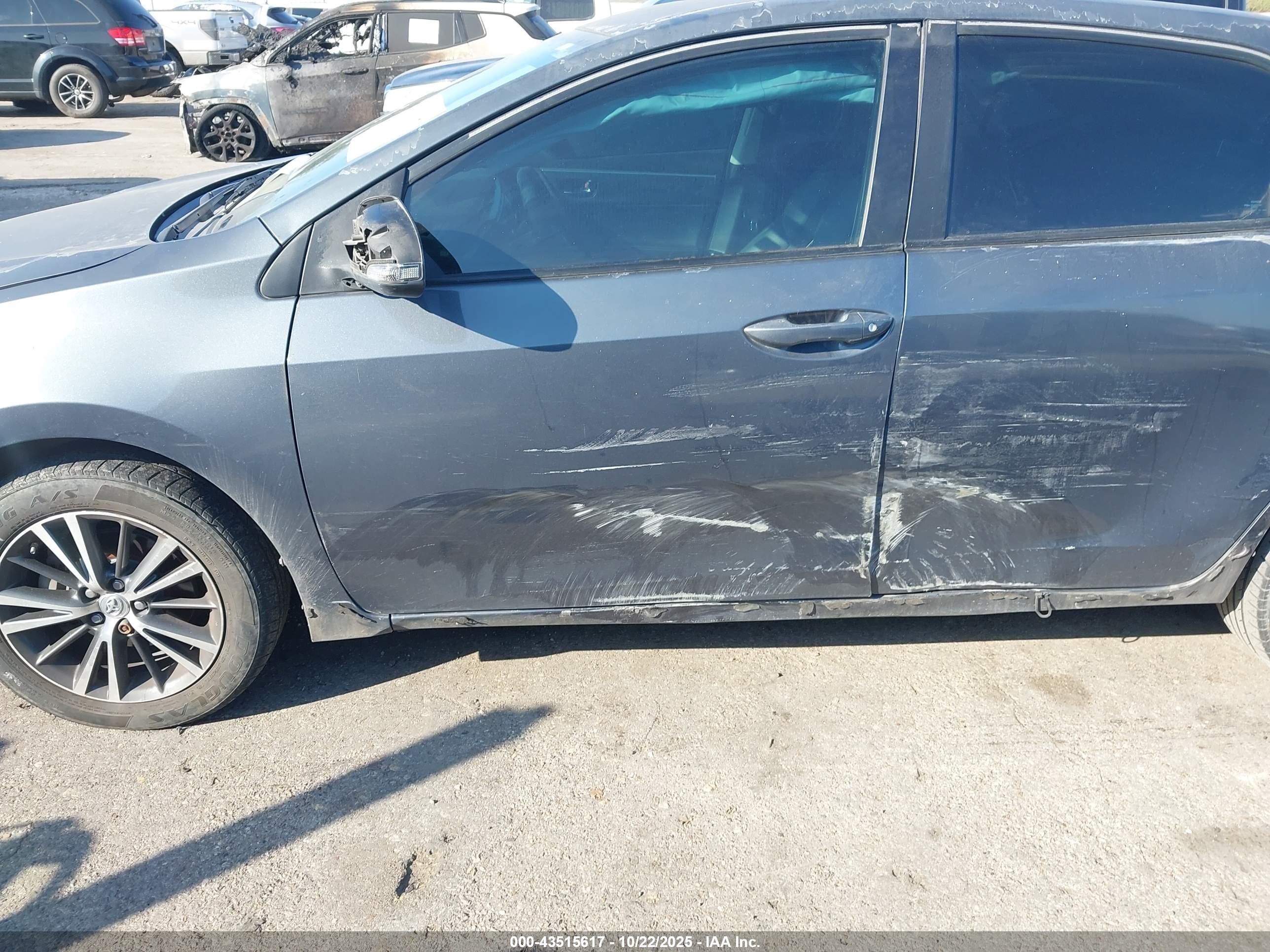 TOYOTA COROLLA image 6
