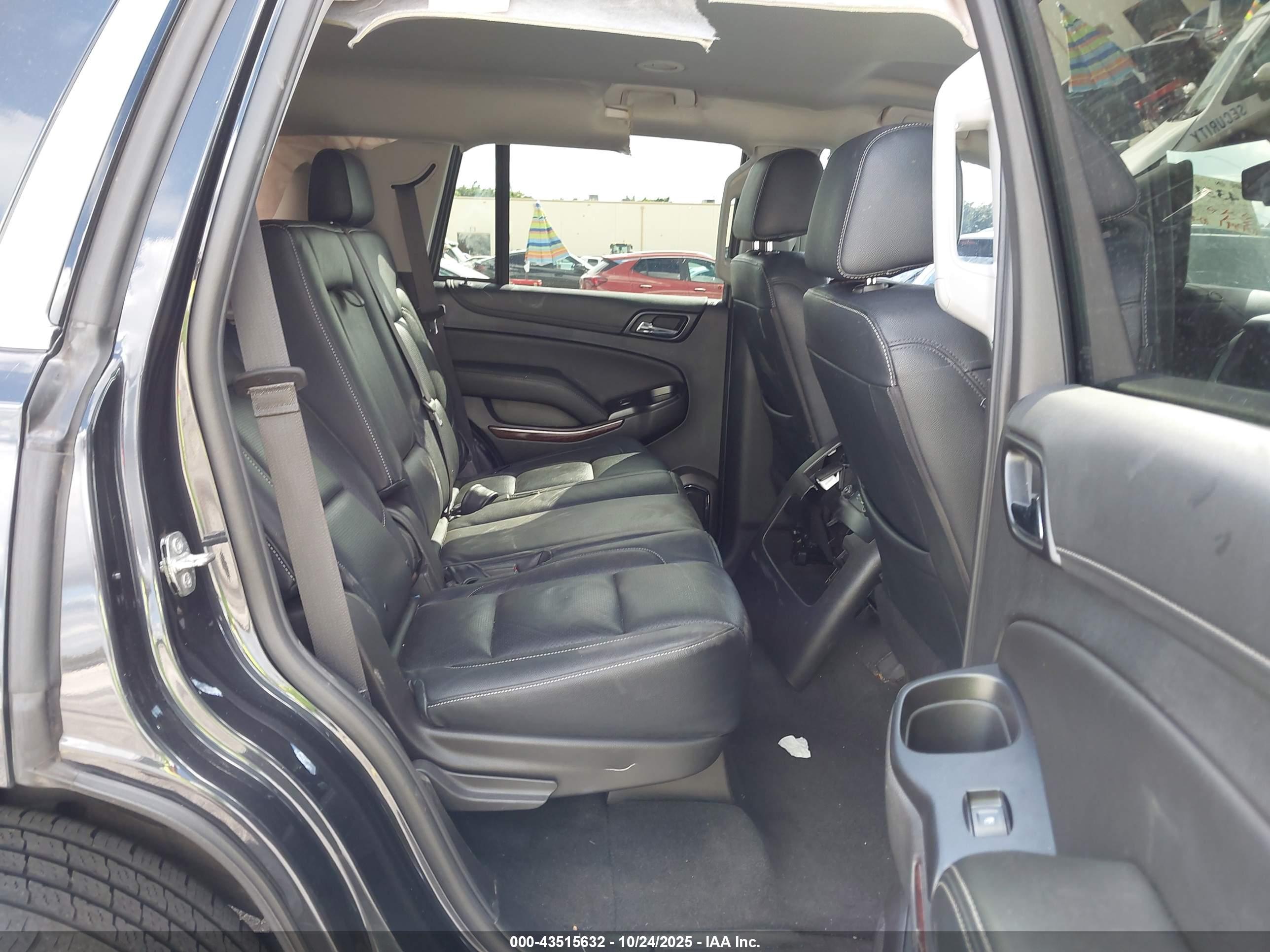 GMC YUKON image 8