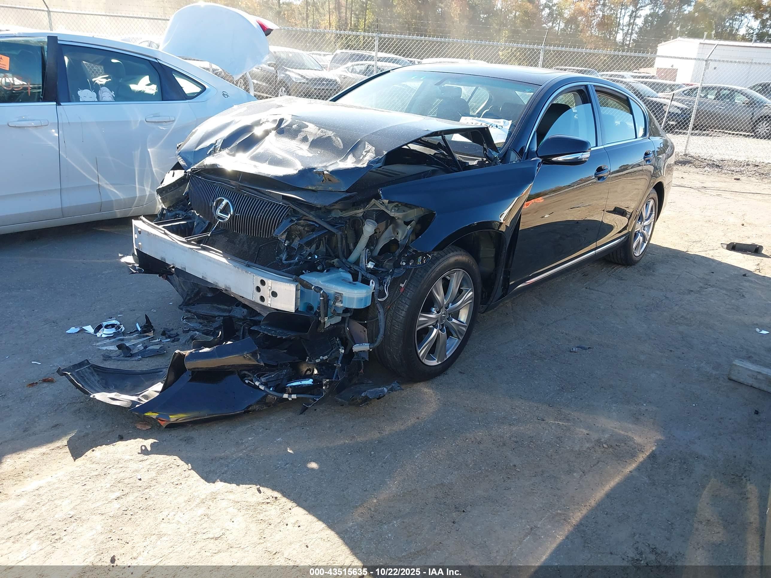 LEXUS GS image 2