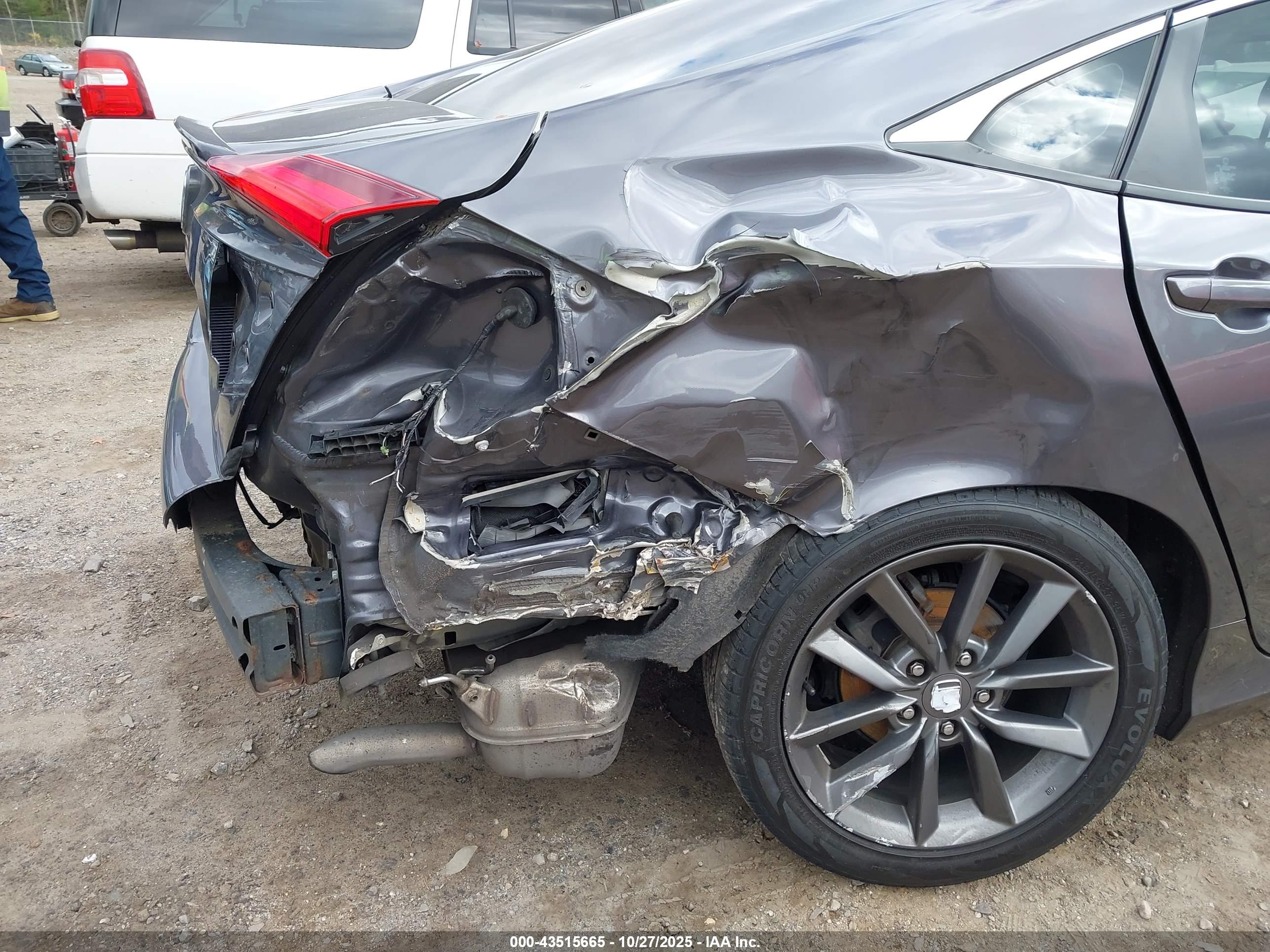 HONDA CIVIC image 6