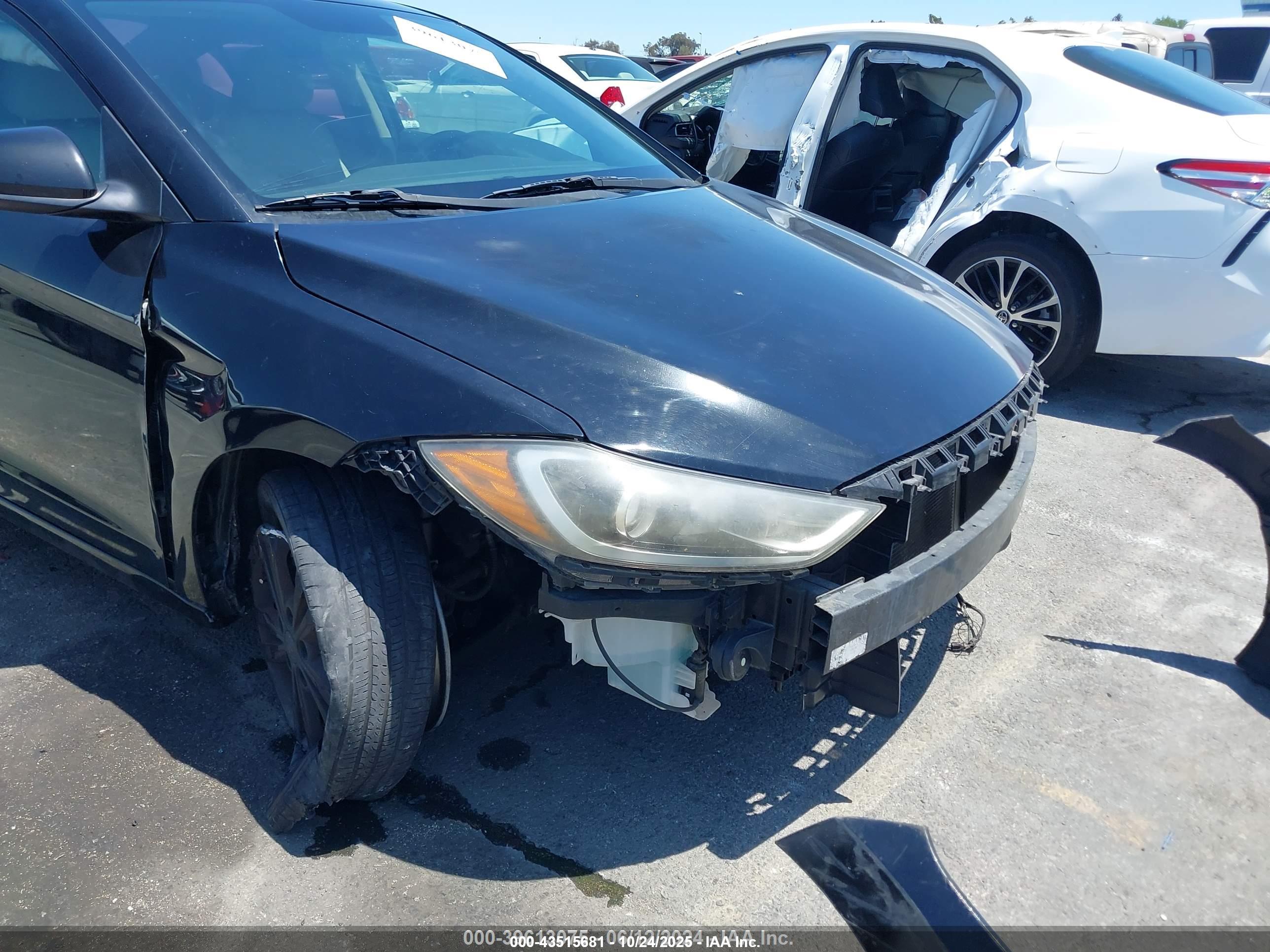 HYUNDAI ELANTRA image 6