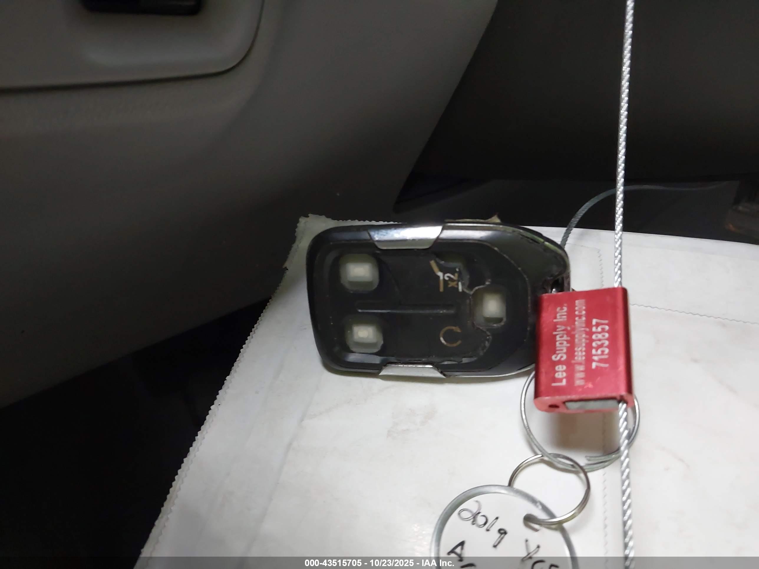 GMC ACADIA image 11