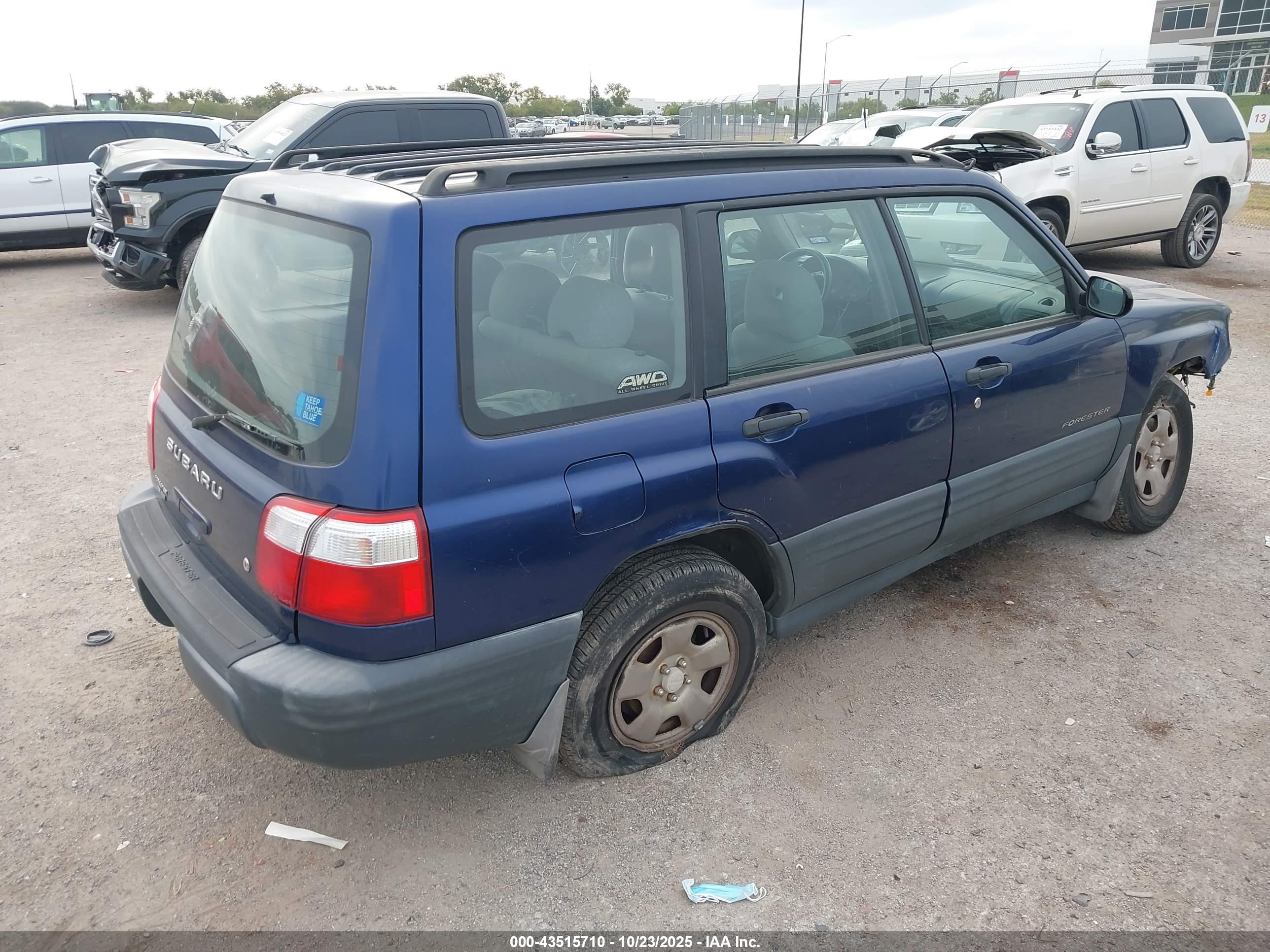 SUBARU FORESTER image 4