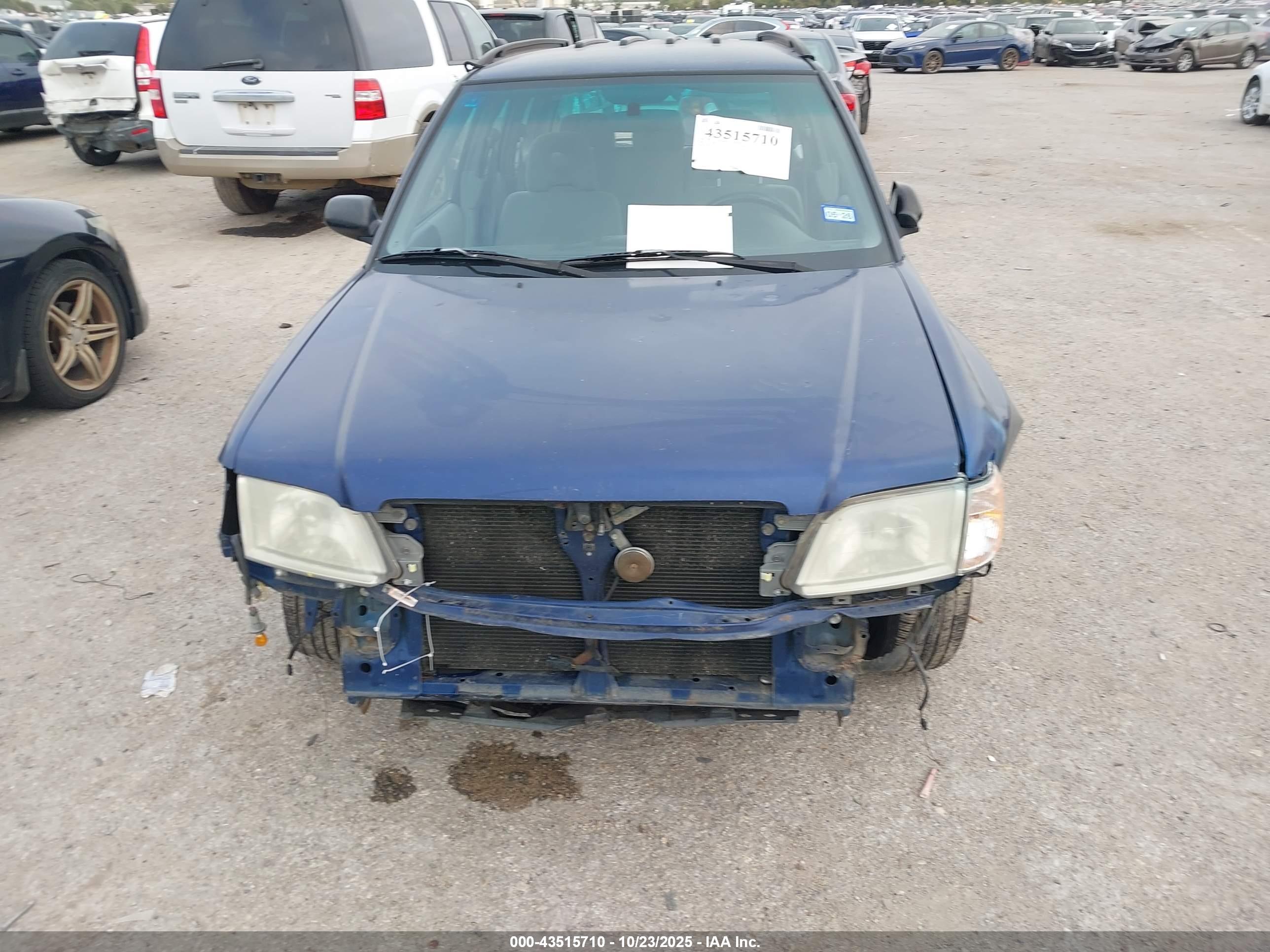SUBARU FORESTER image 6